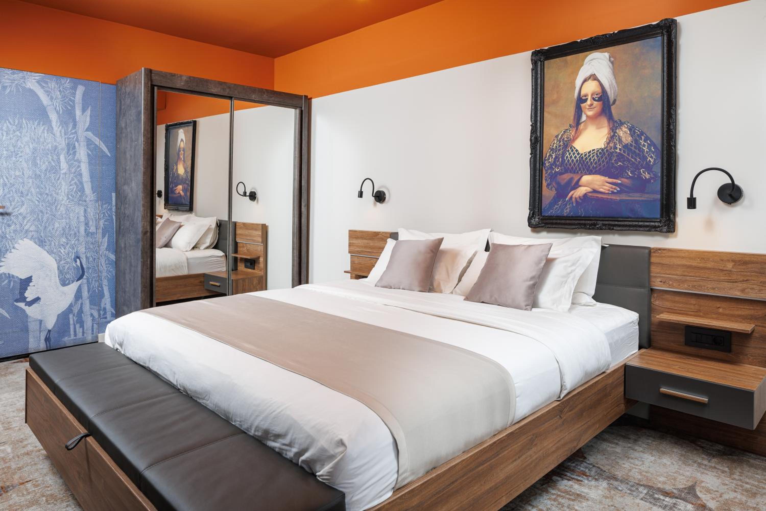 Superior King Suite - Photo 10