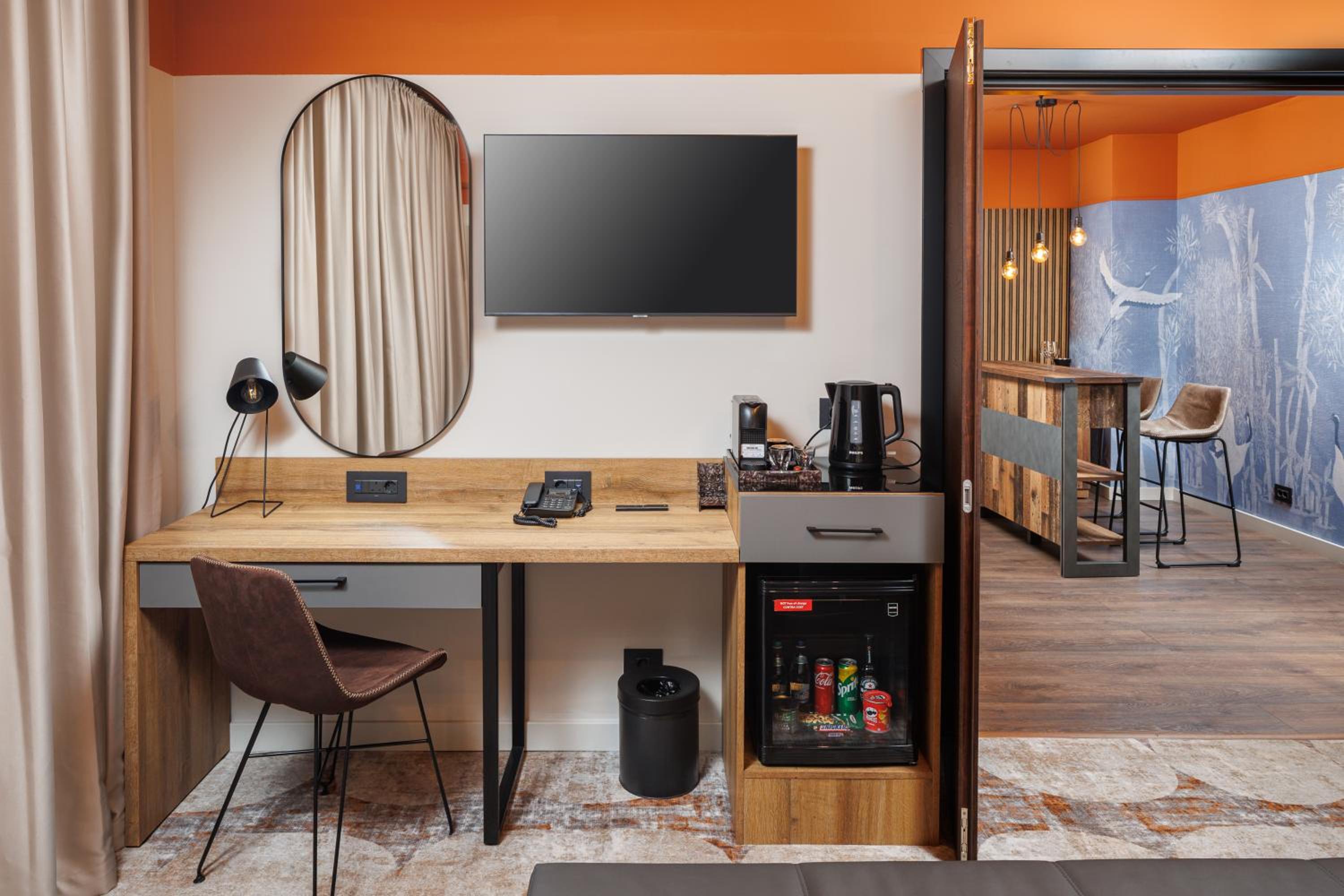 Superior King Suite - Photo 11