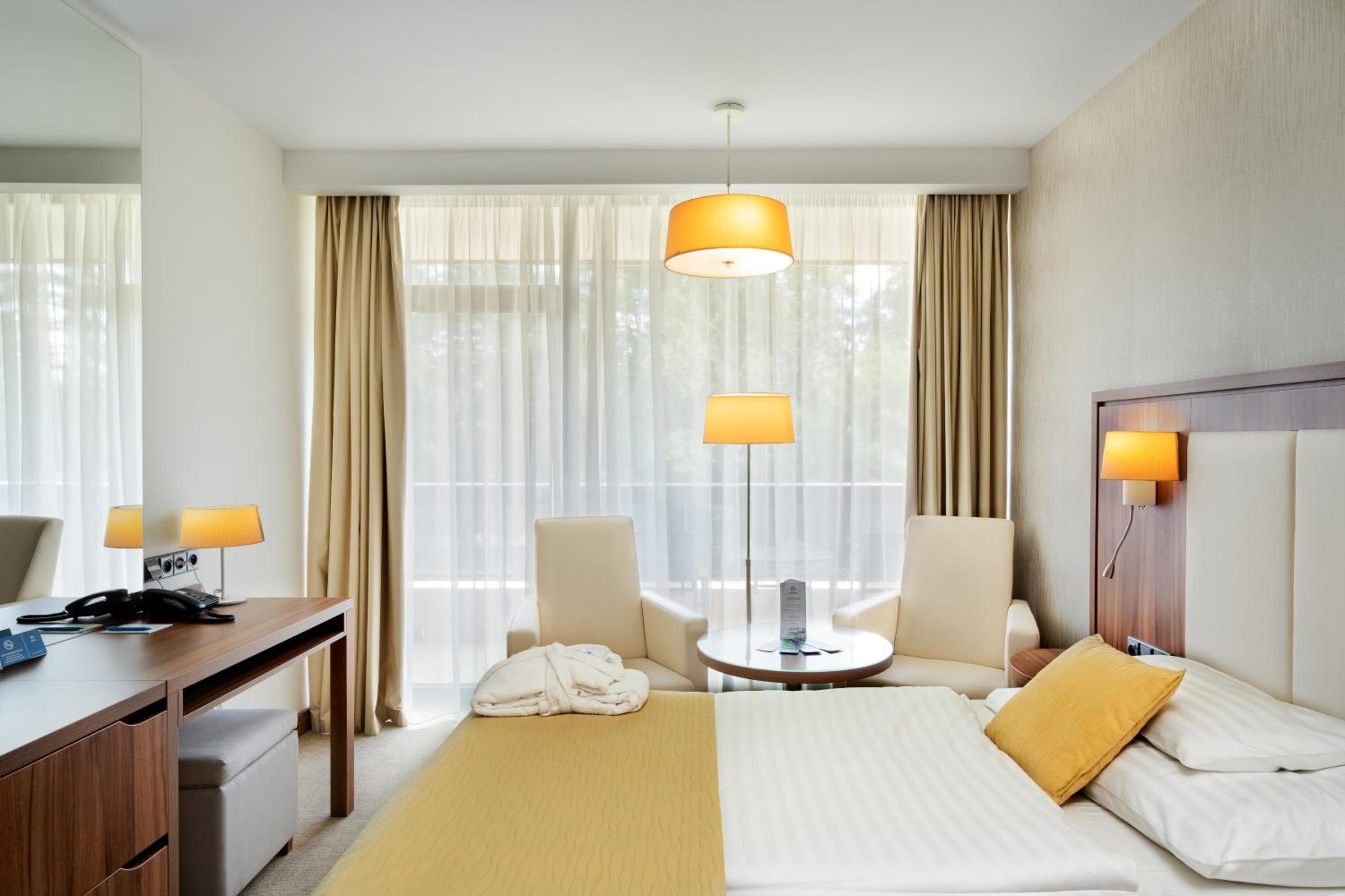 Premium Room with Wellness Access - Photo 1