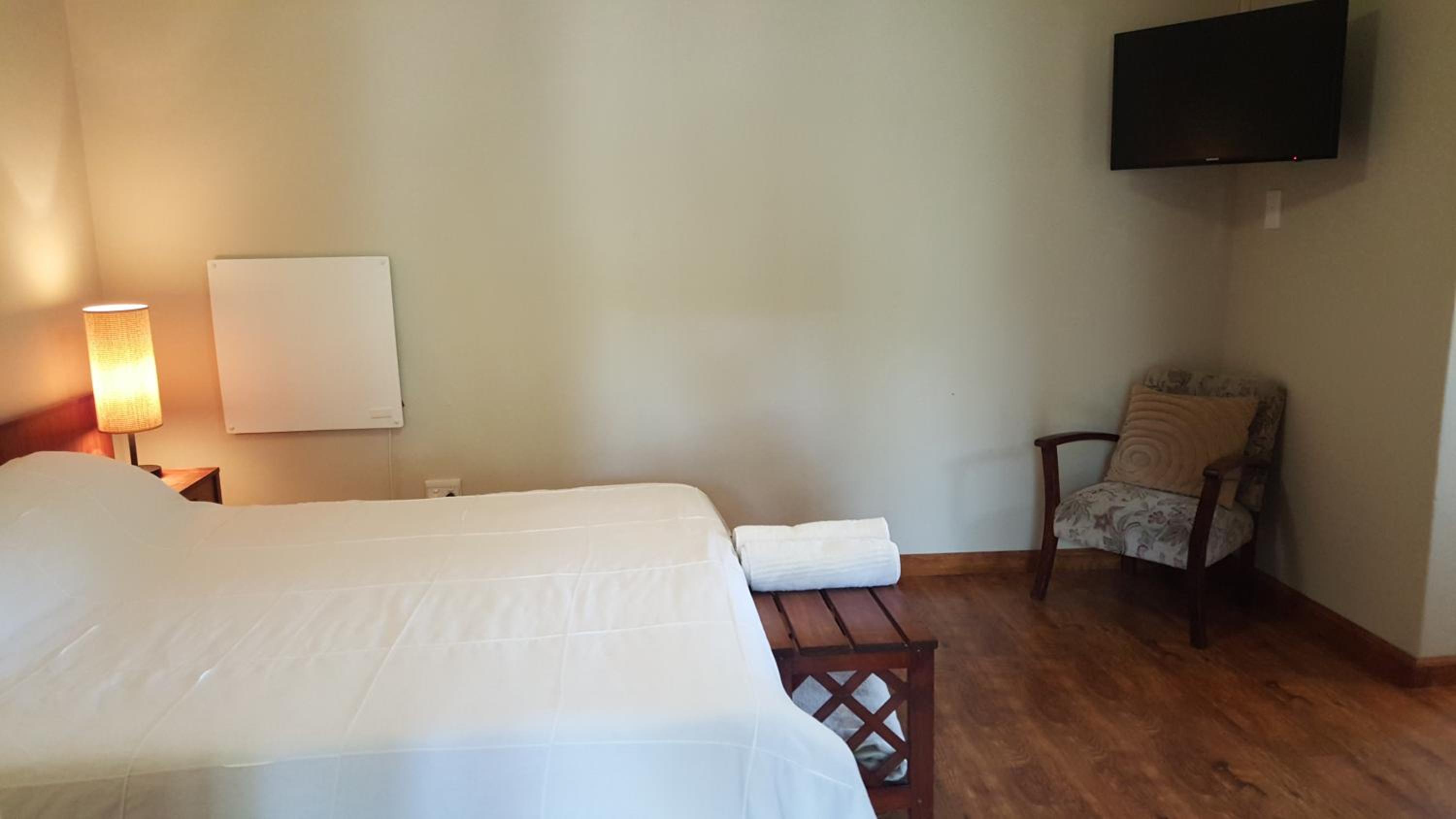 Queen Room photo 1
