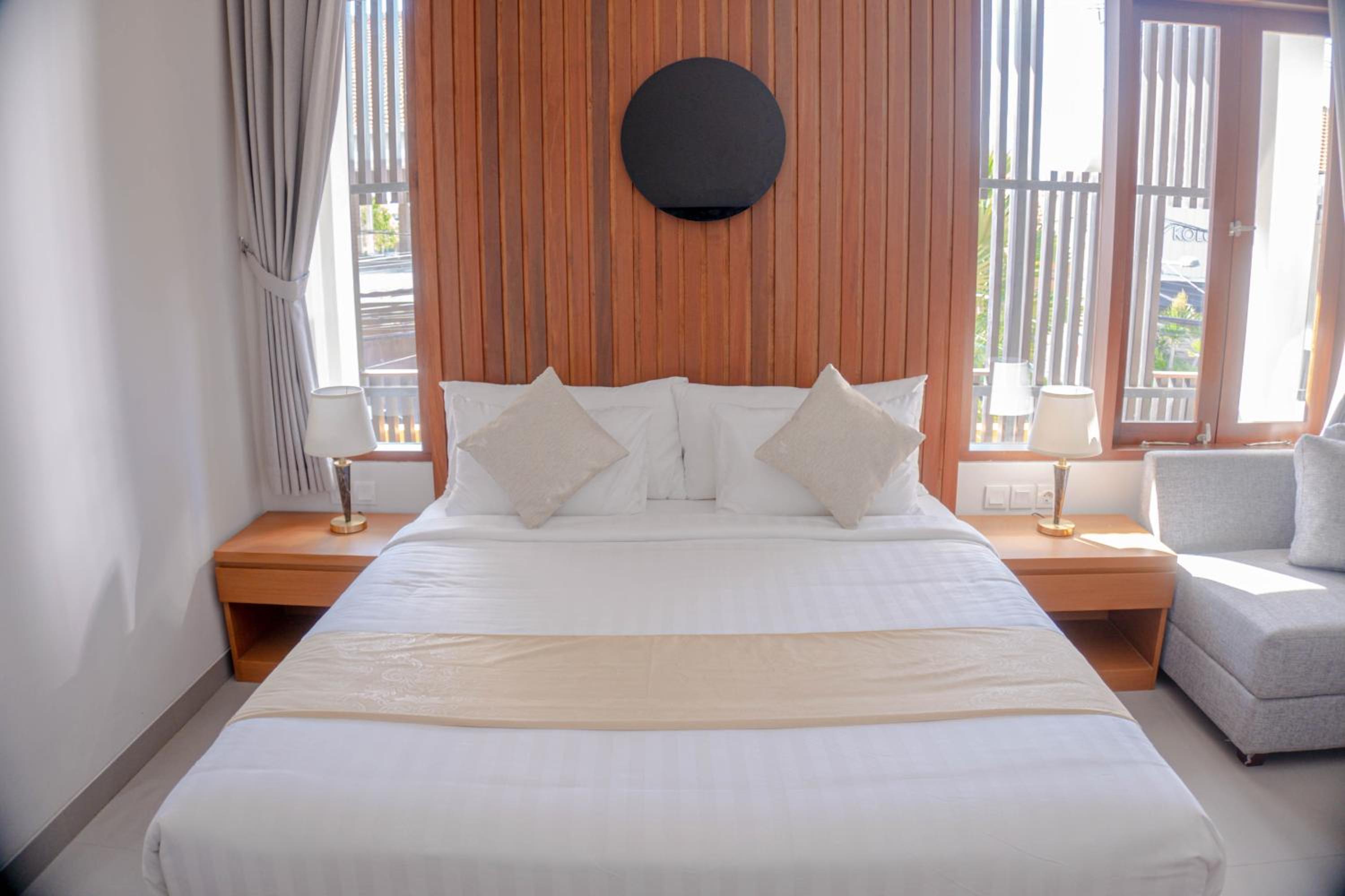 Deluxe Double Room - Photo 8