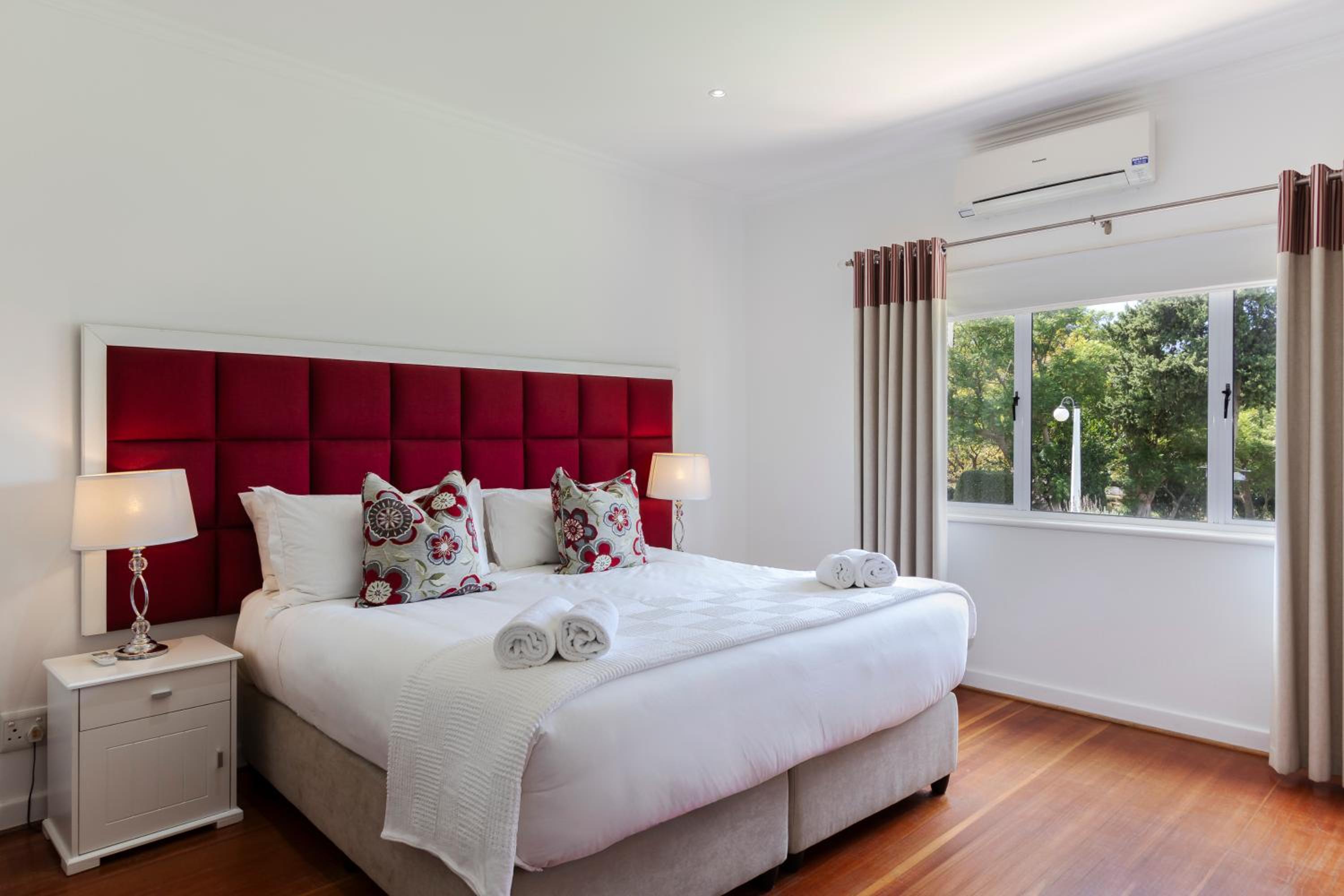 Junior Suite with Garden View - Photo 5