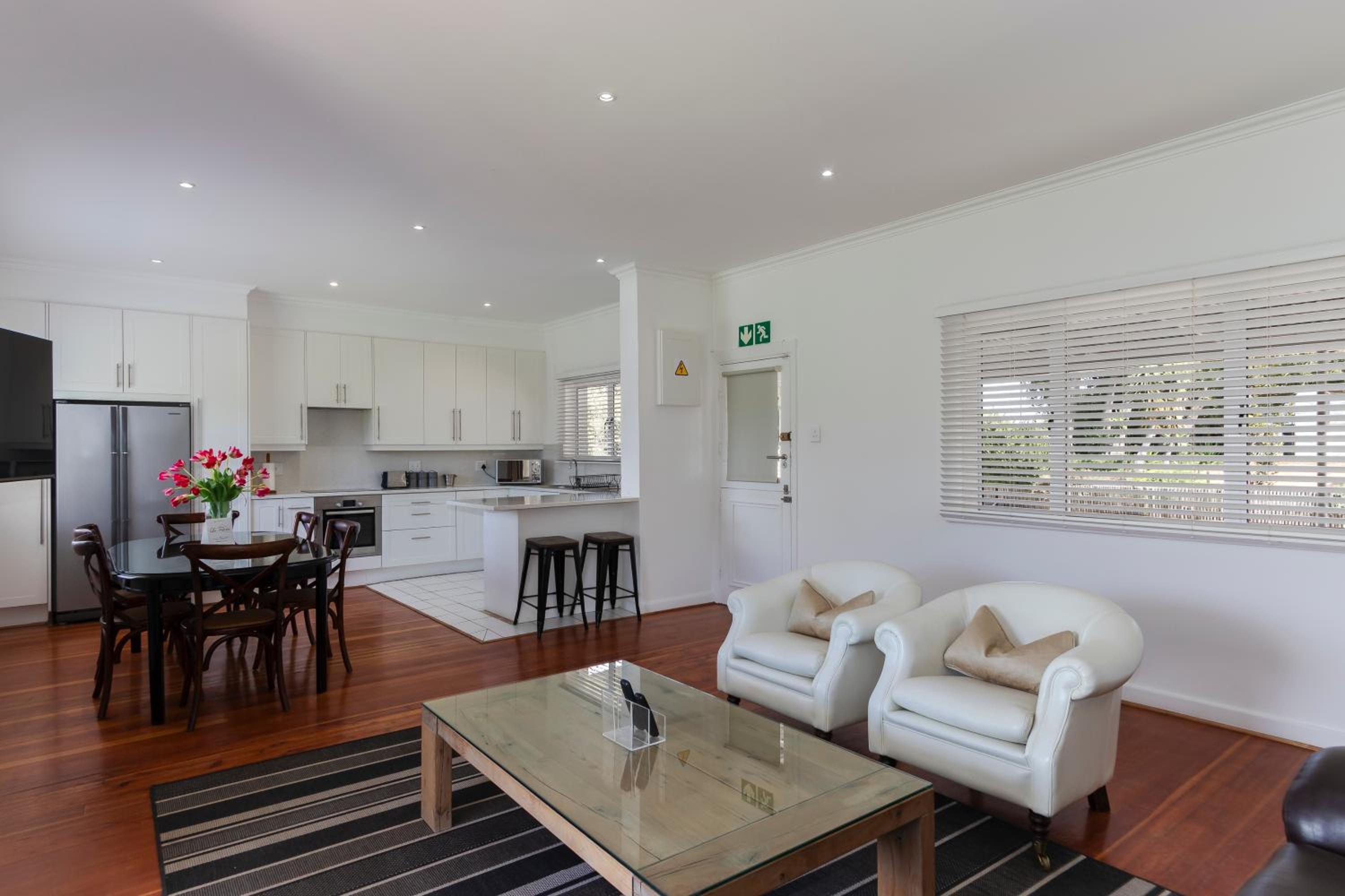 Junior Suite with Garden View - Photo 6