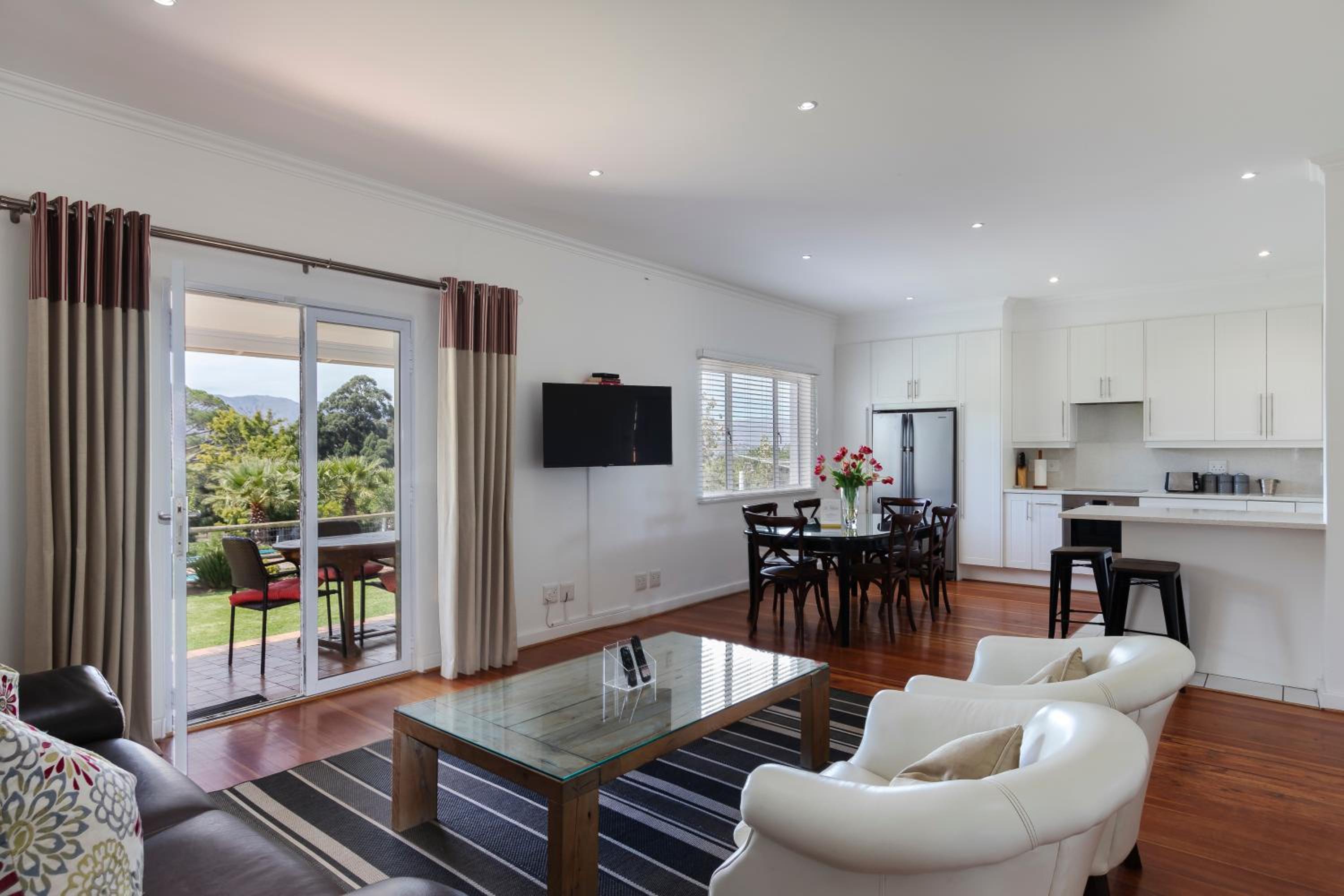 Junior Suite with Garden View - Photo 8