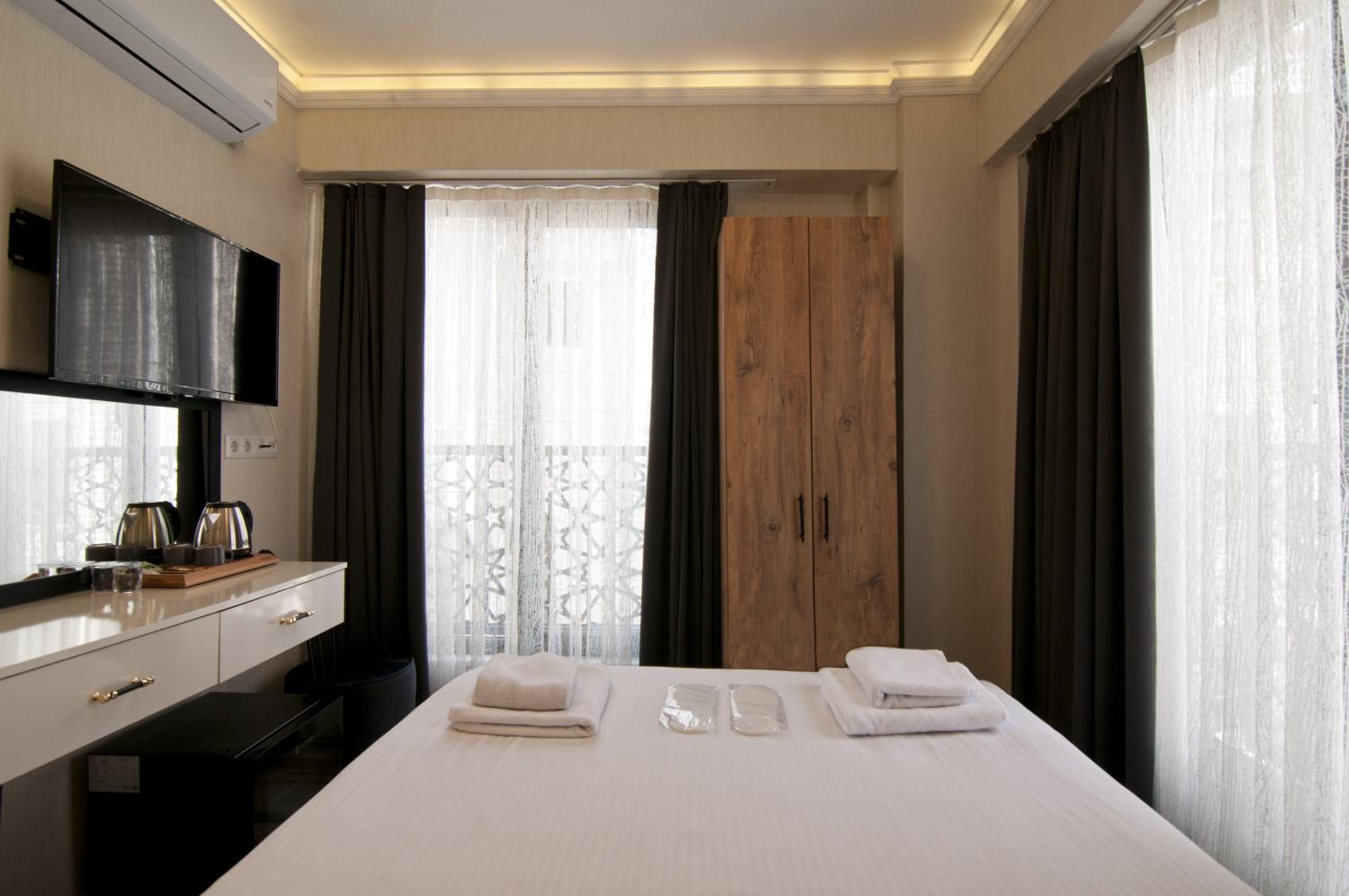 Double or Twin Room photo 3