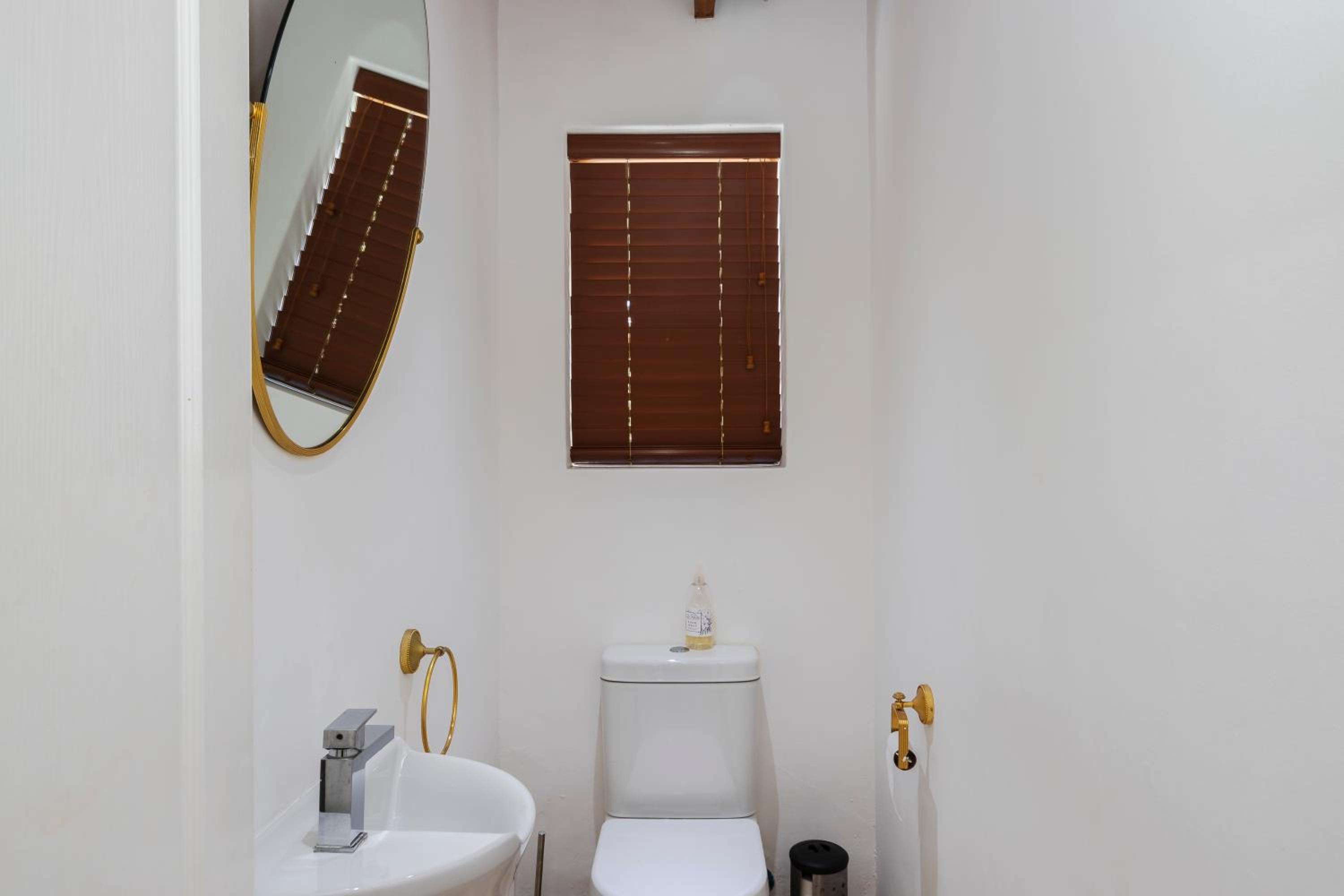 Junior Suite with Private Pool - Photo 8