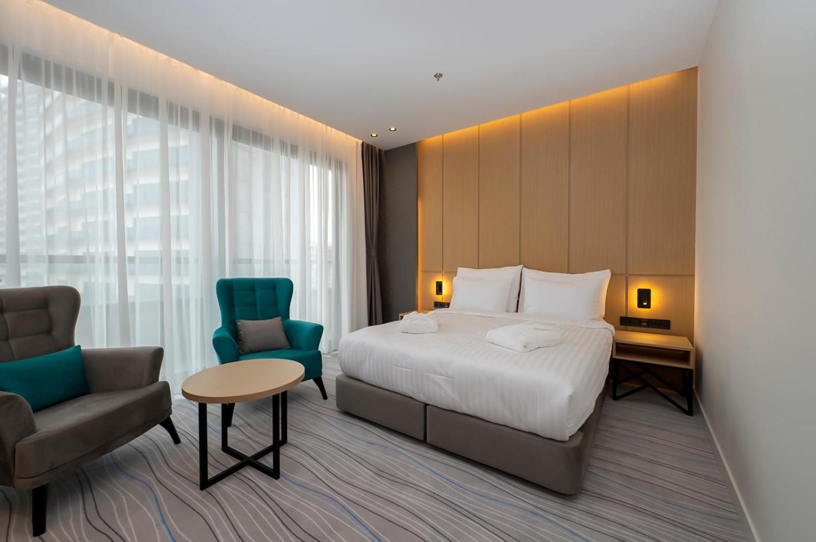 Double Room with Balcony - Photo 1