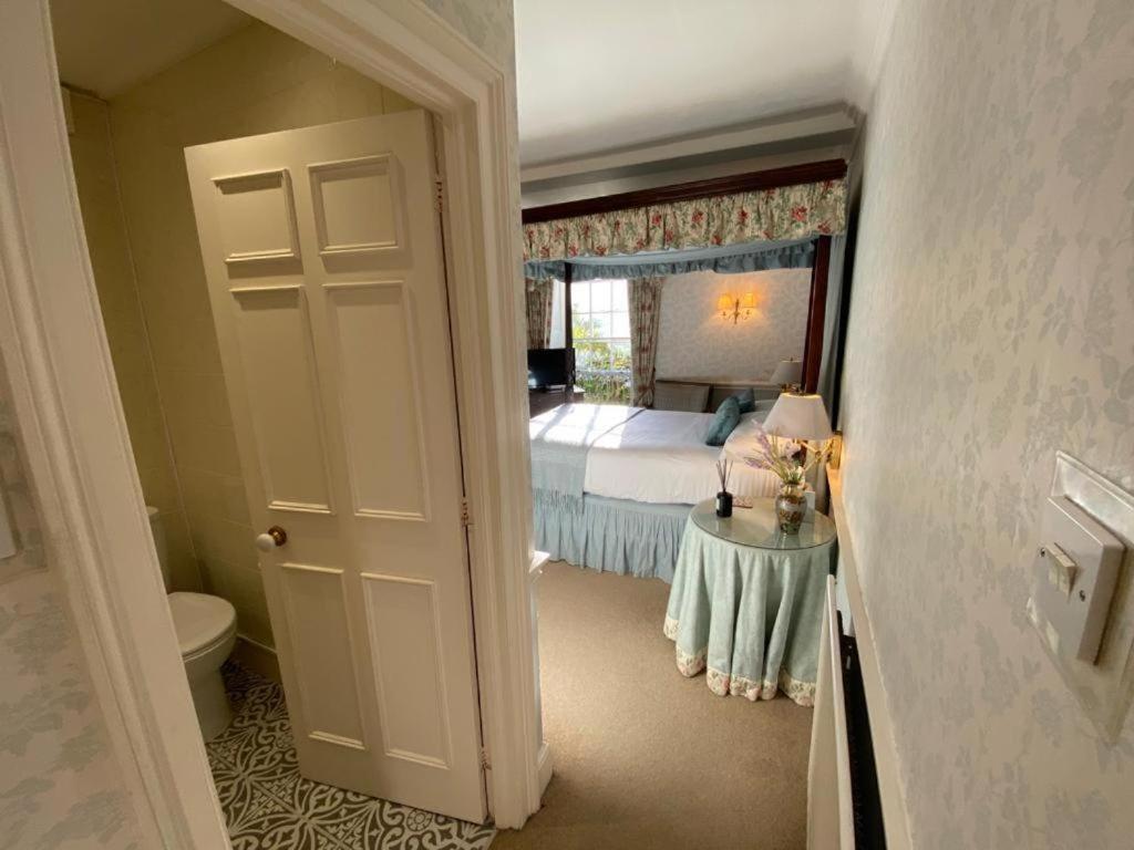 Deluxe Double Room with Bath photo 3