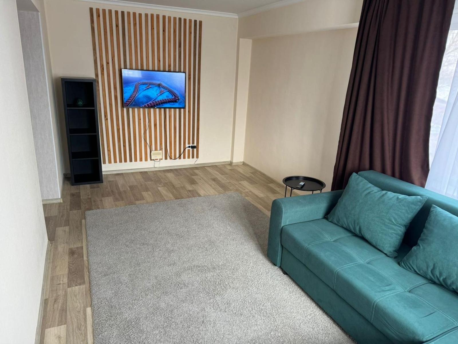 One-Bedroom Apartment photo 1