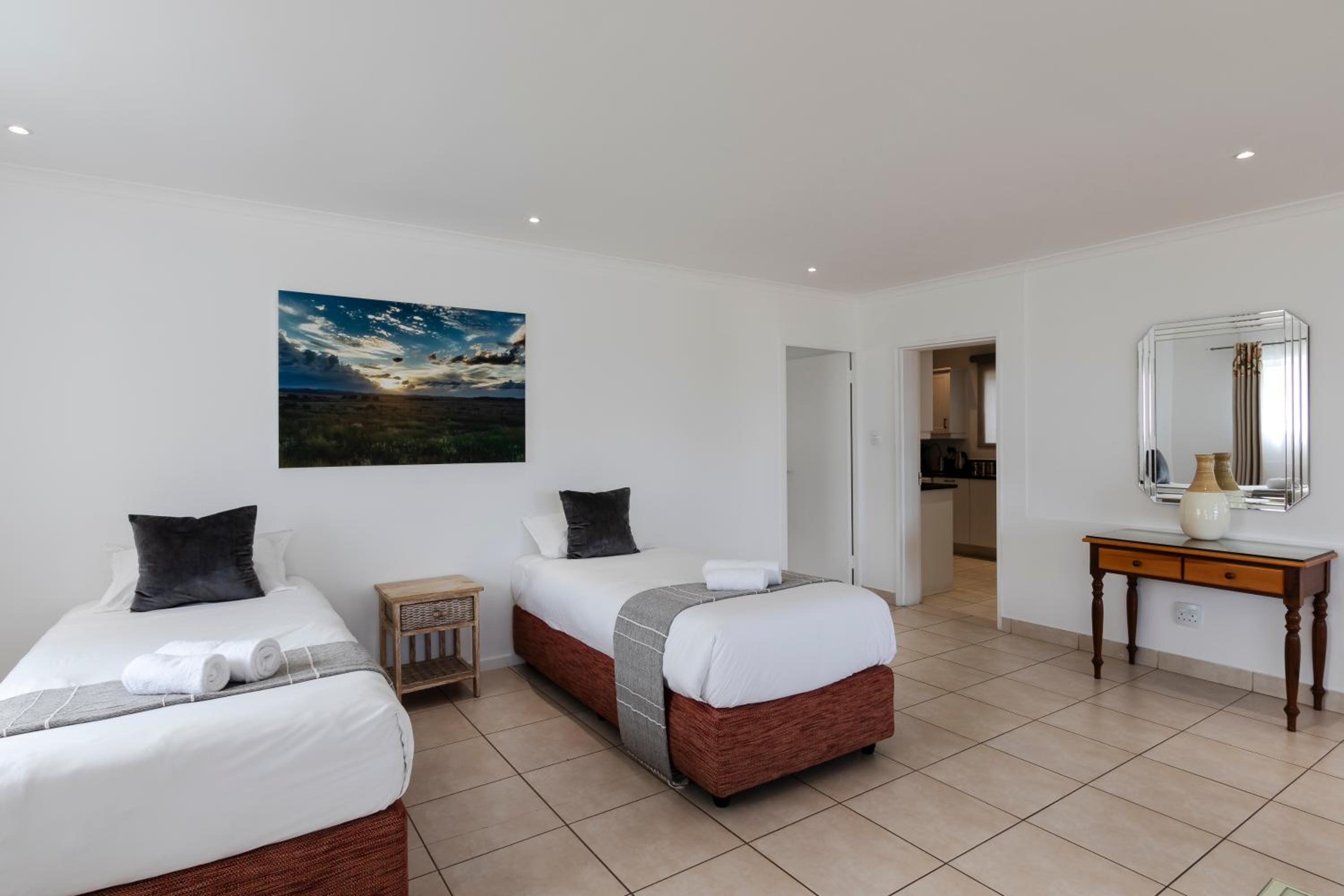 Family Suite - Photo 9