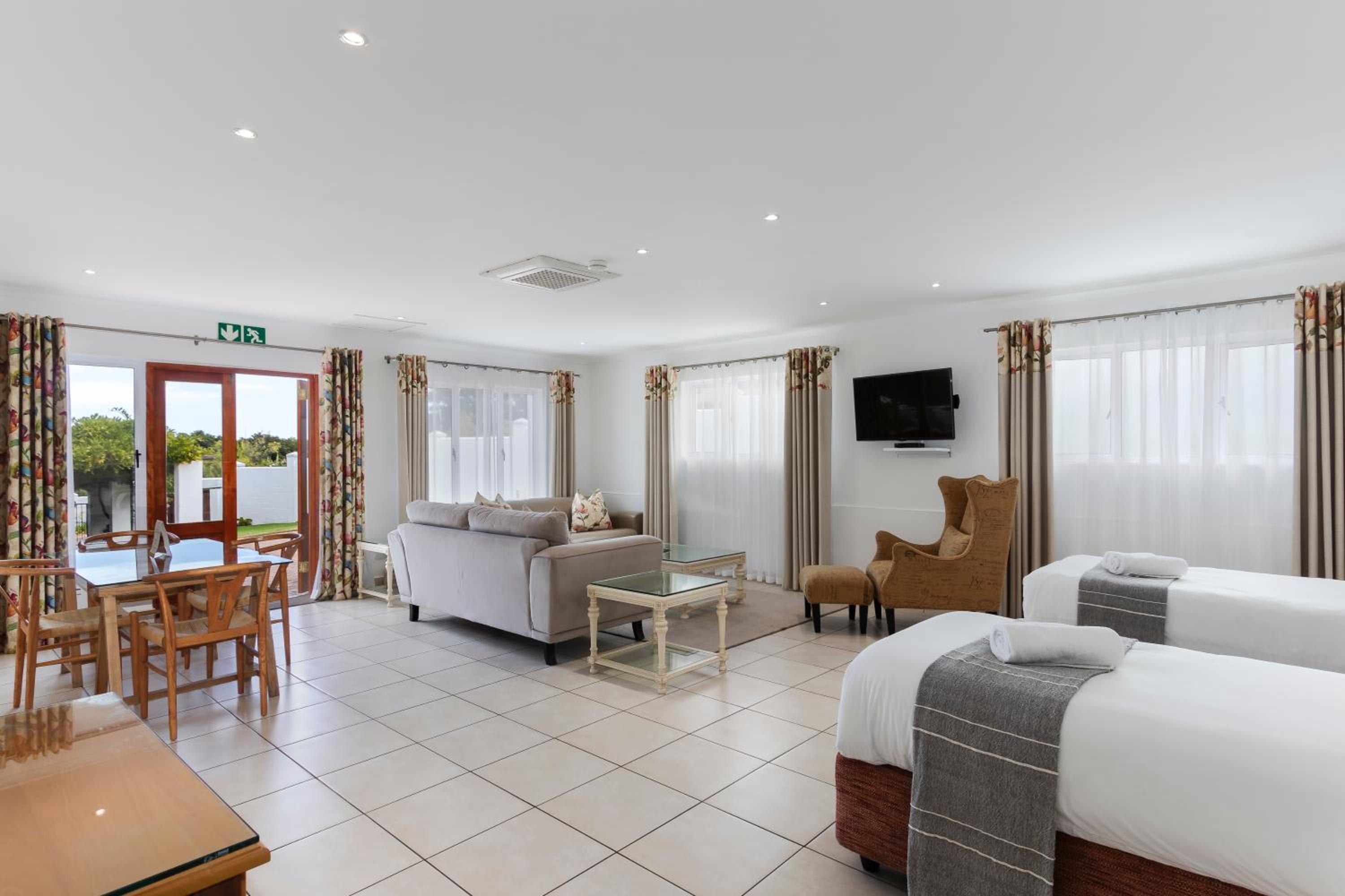 Family Suite - Photo 4