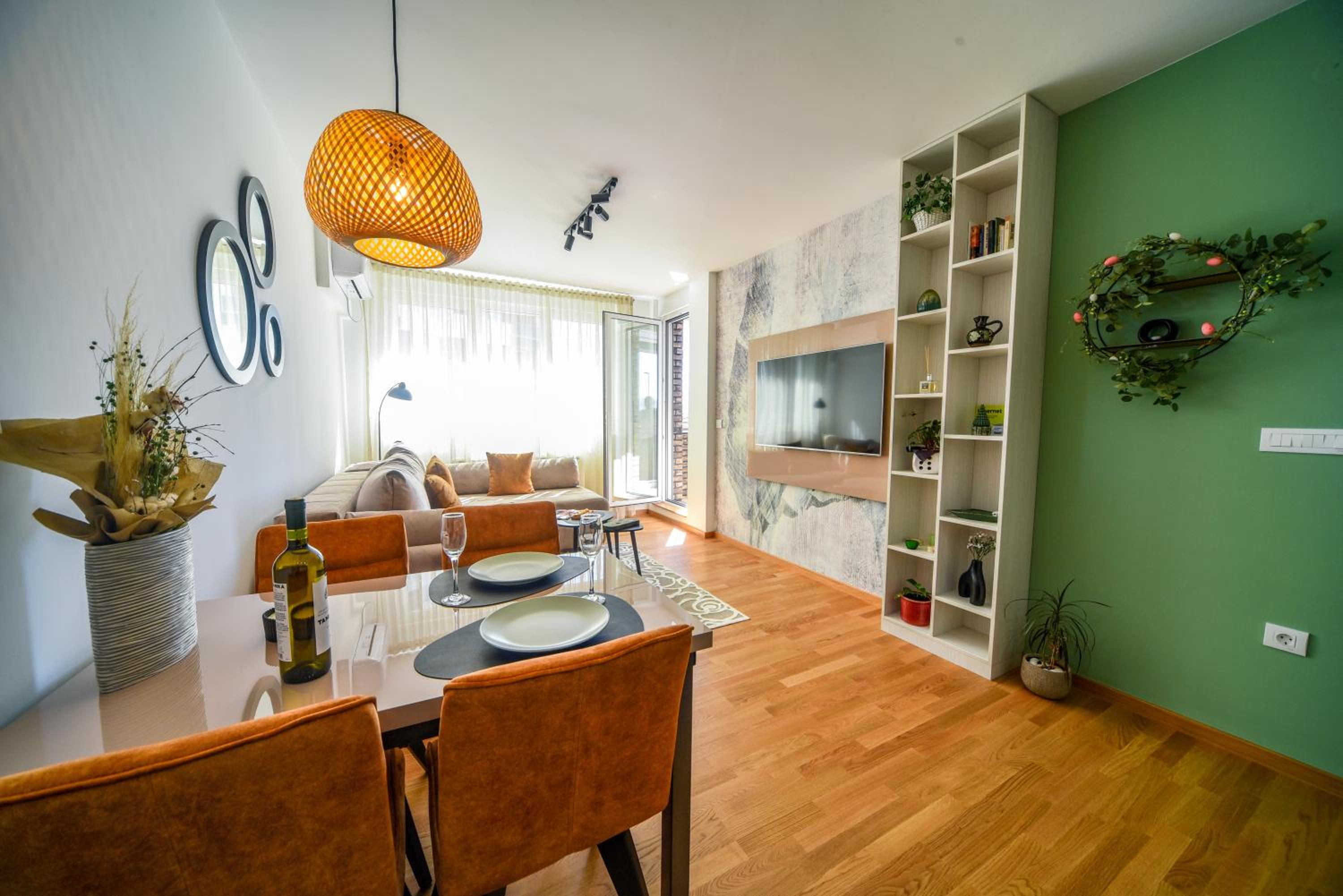 One-Bedroom Apartment