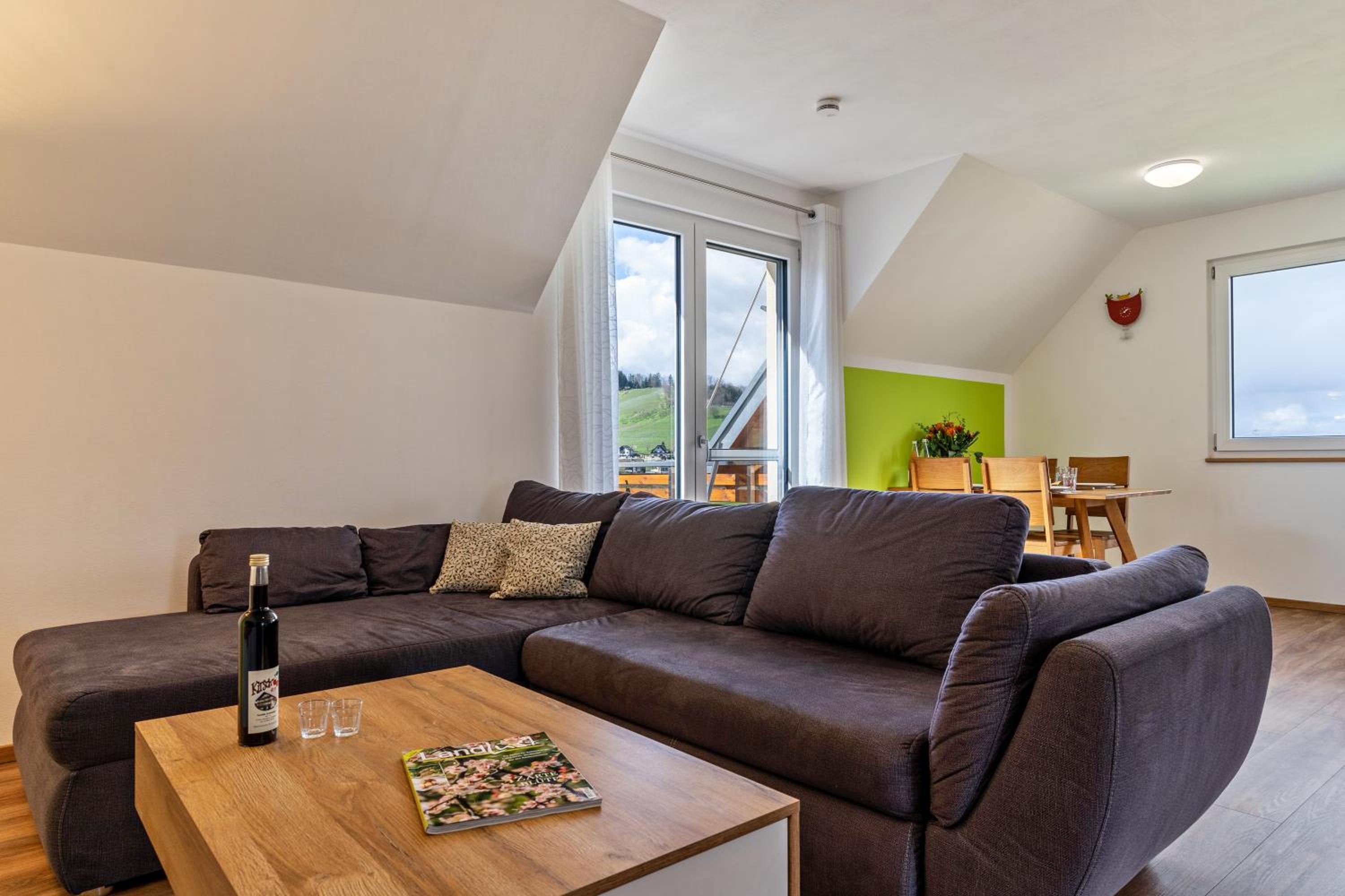Two-Bedroom Deluxe Apartment with Garden View