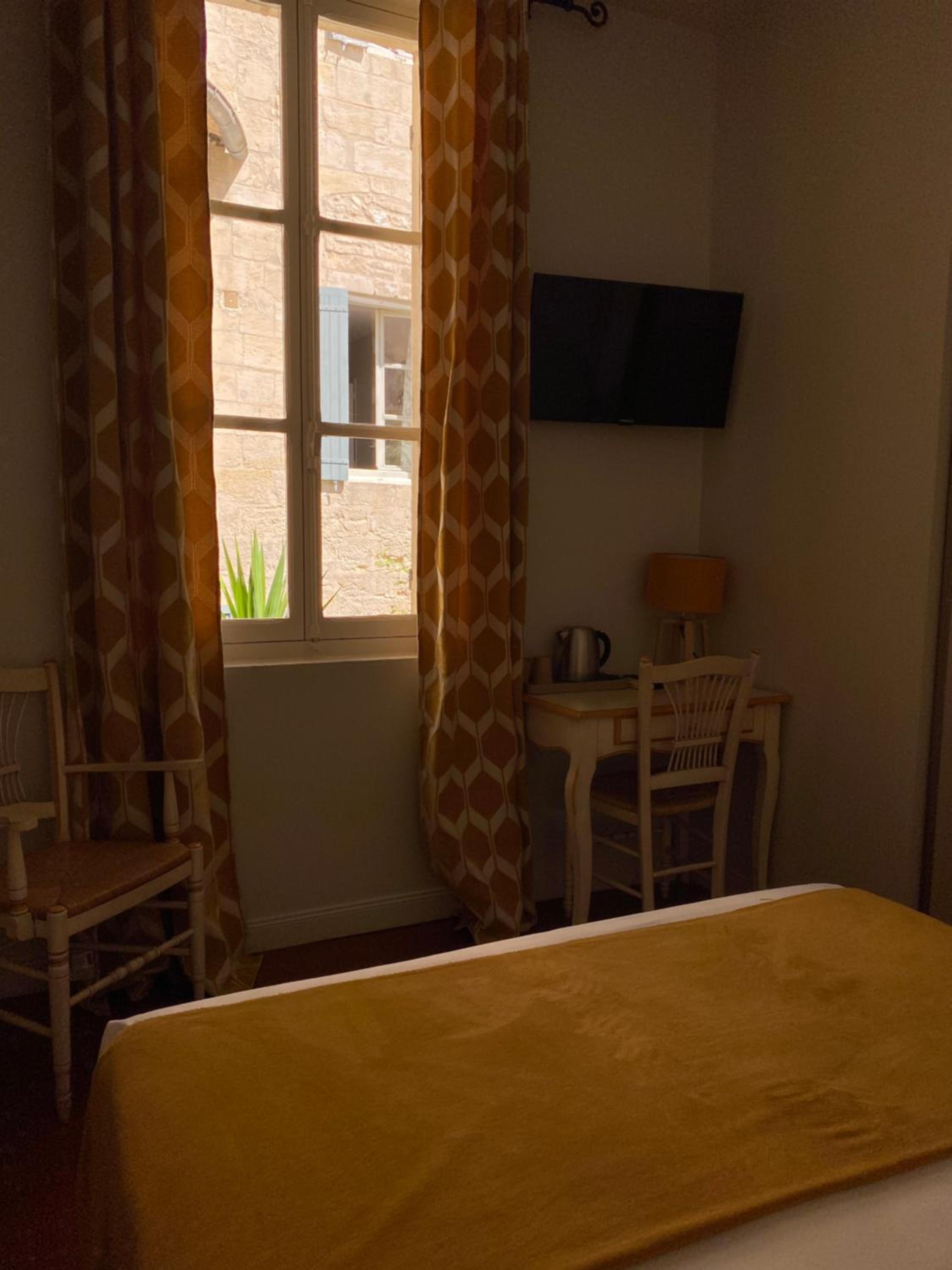 Double Room - Photo 10