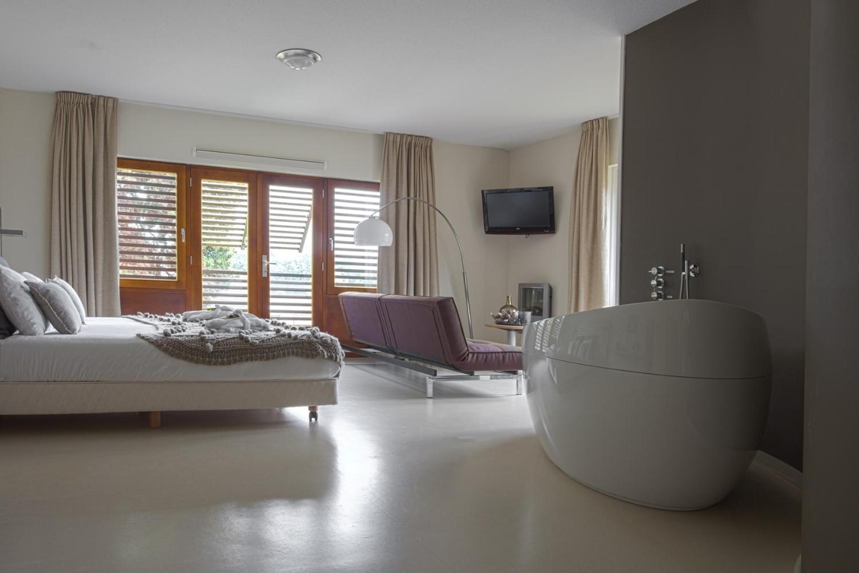 Suite photo 1