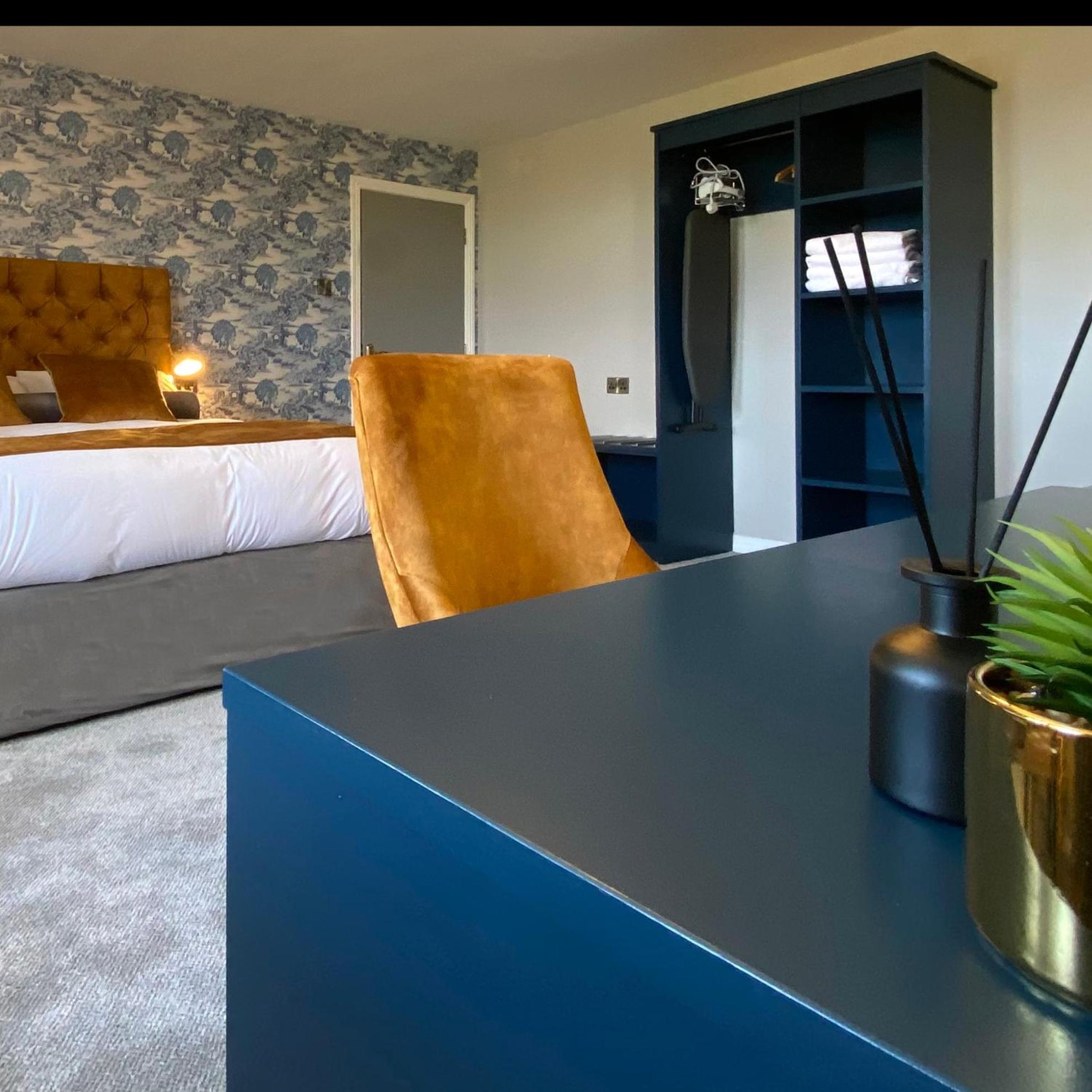 Double or Twin Room - Photo 4