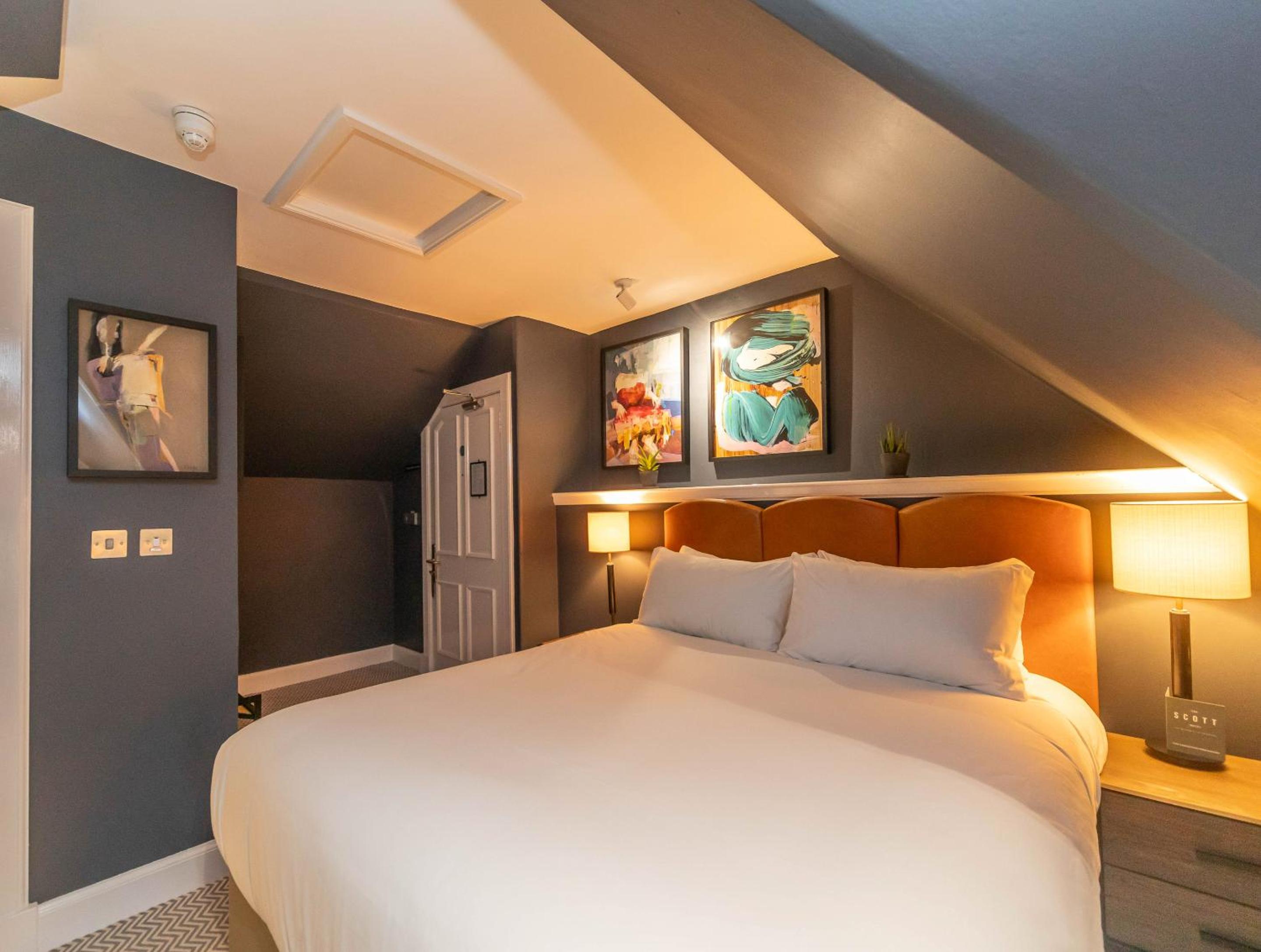 Cozy Double Room