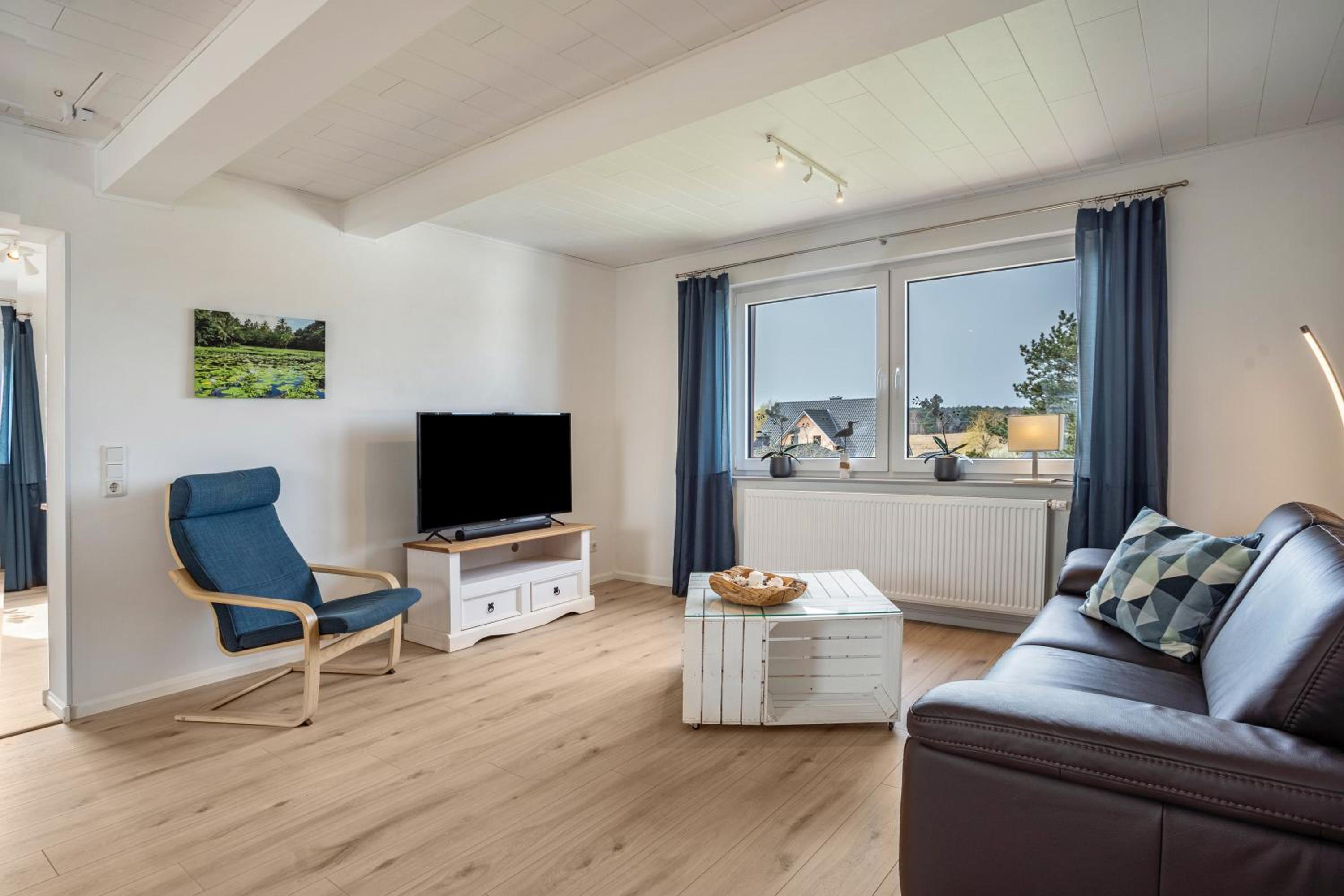 Two-Bedroom Deluxe Apartment with Garden View photo 1
