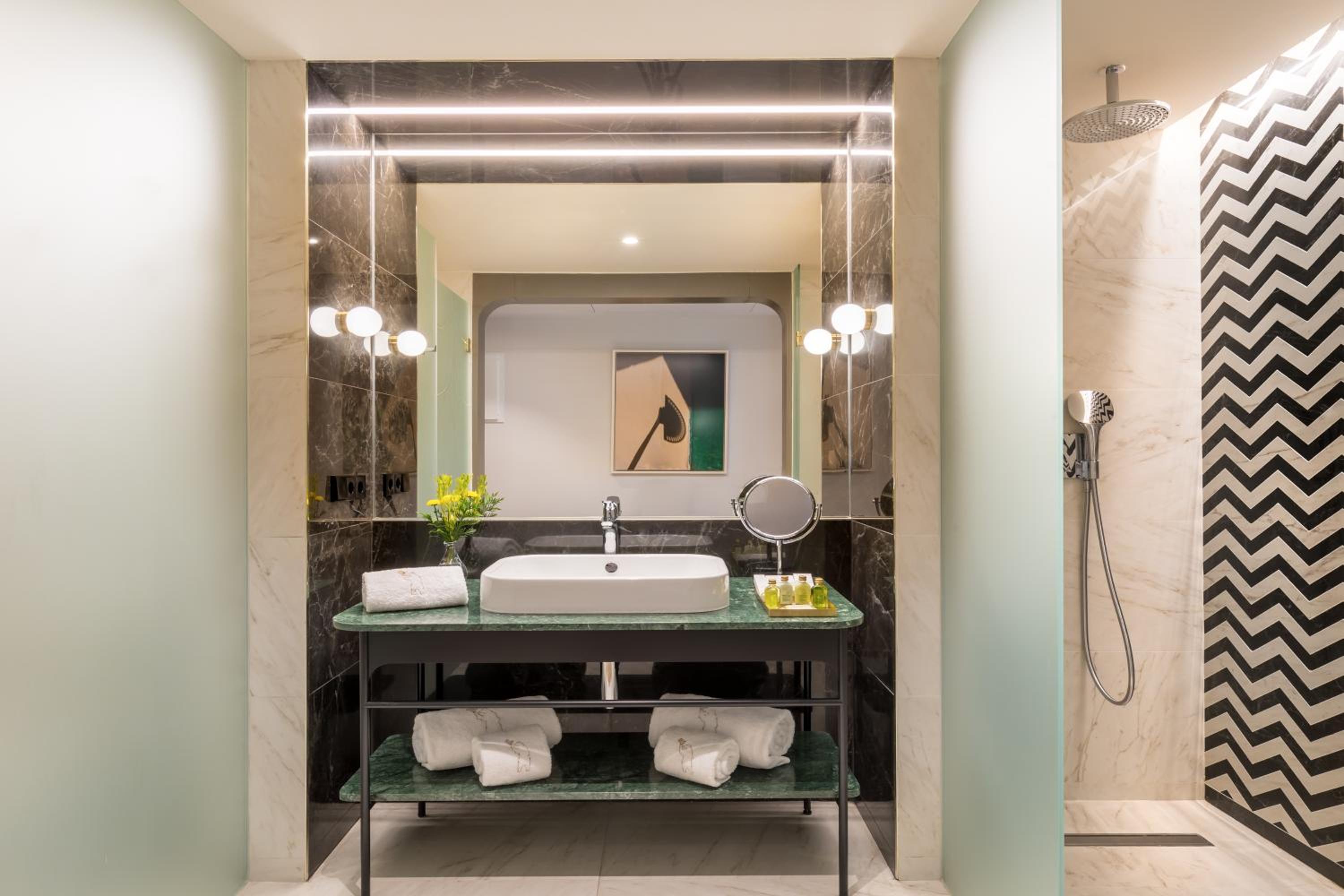 Premium Room