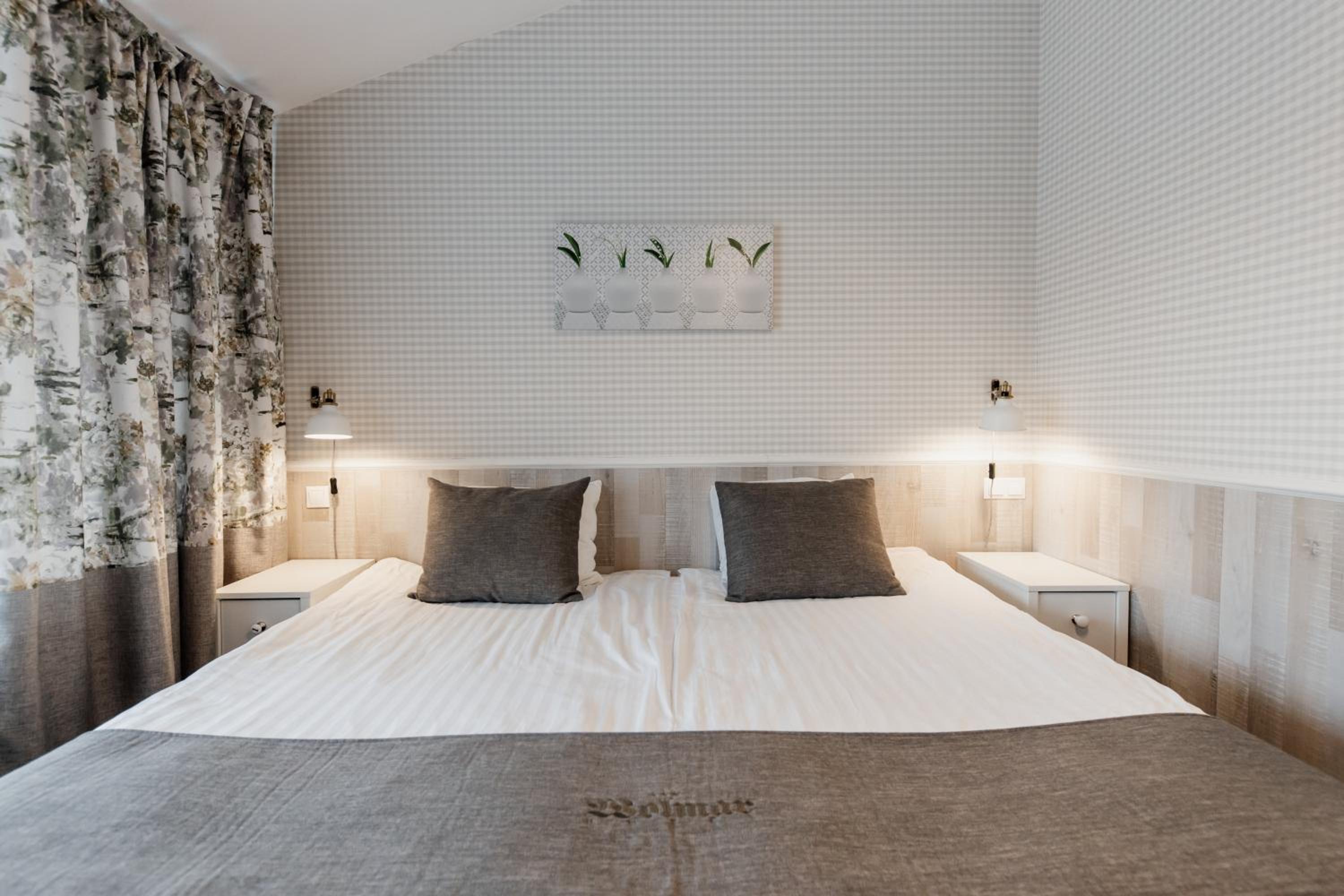 Double or Twin Room - Photo 6