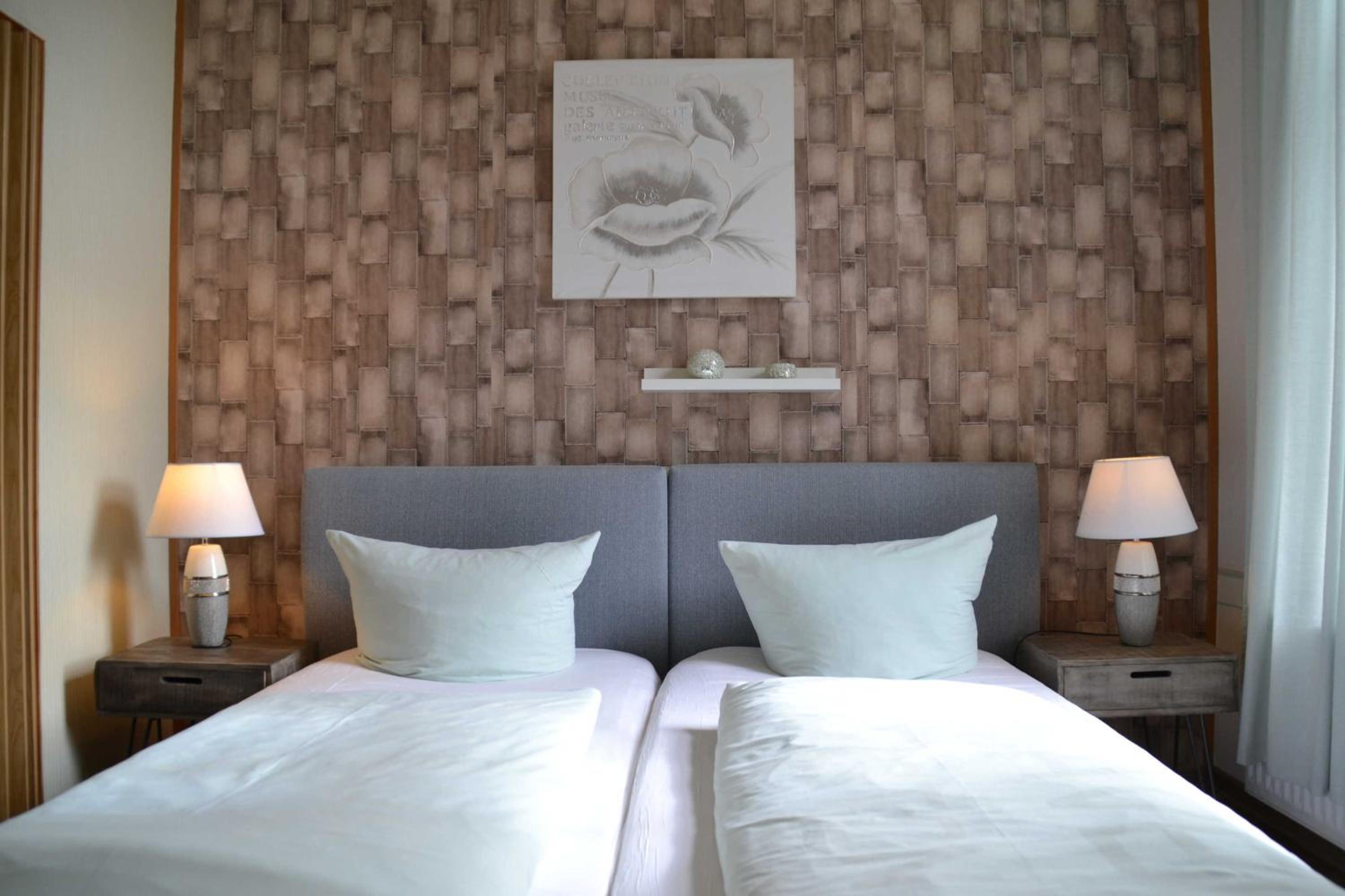 Double Room with Private Bathroom photo 1