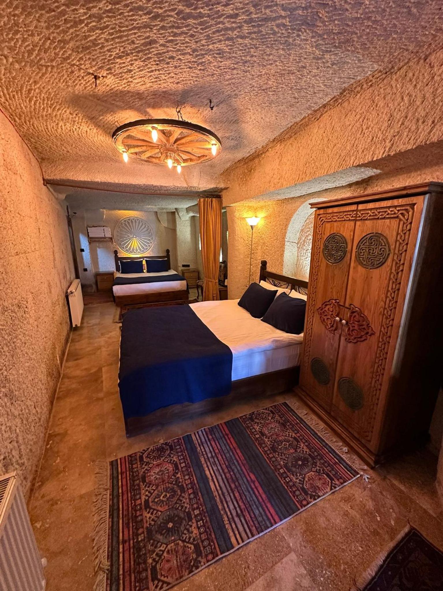 Superior Quadruple Room - Photo 1