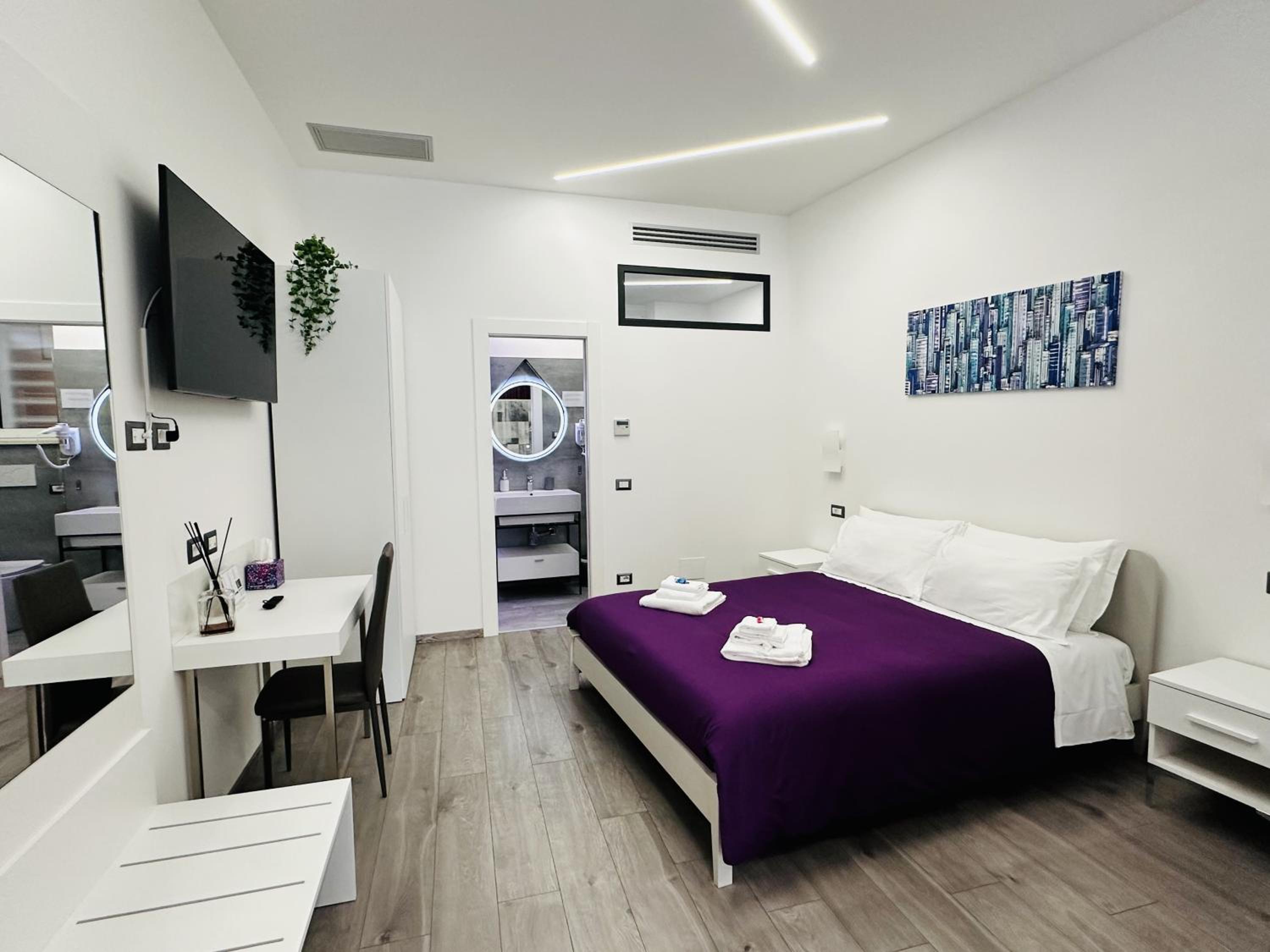 One-Bedroom Apartment