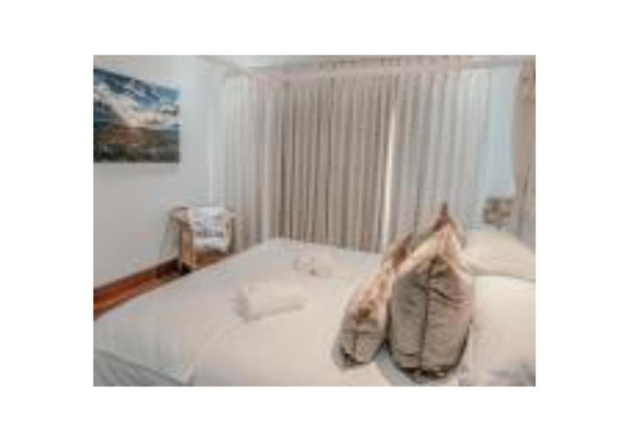 Family Room - Photo 6