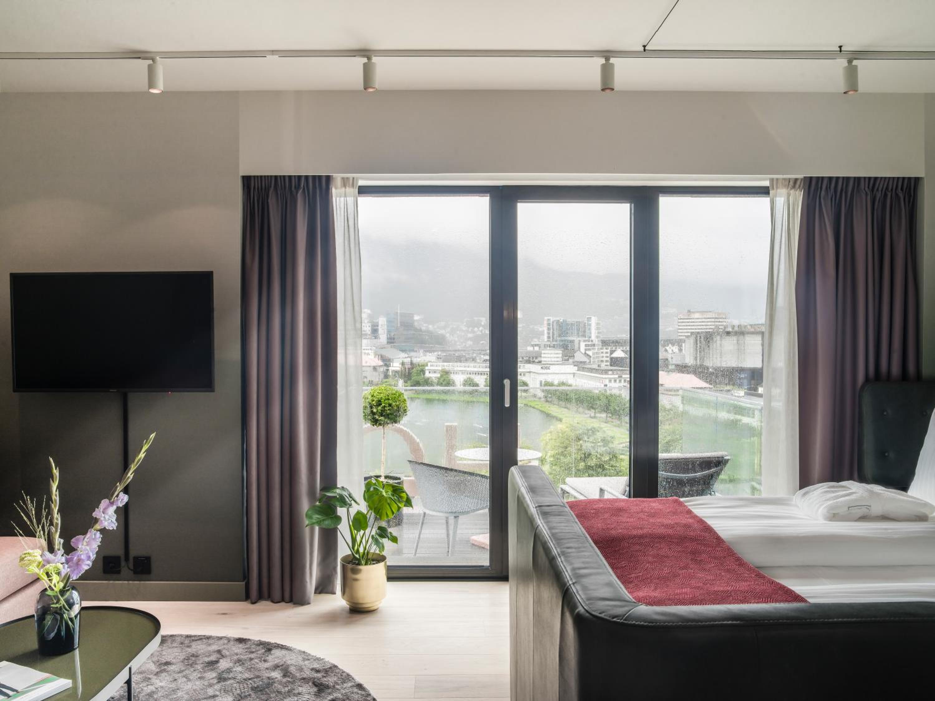 Master Suite with Lake View and Balcony