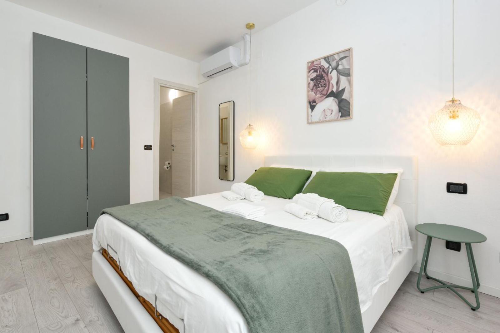 Two-Bedroom House photo 3