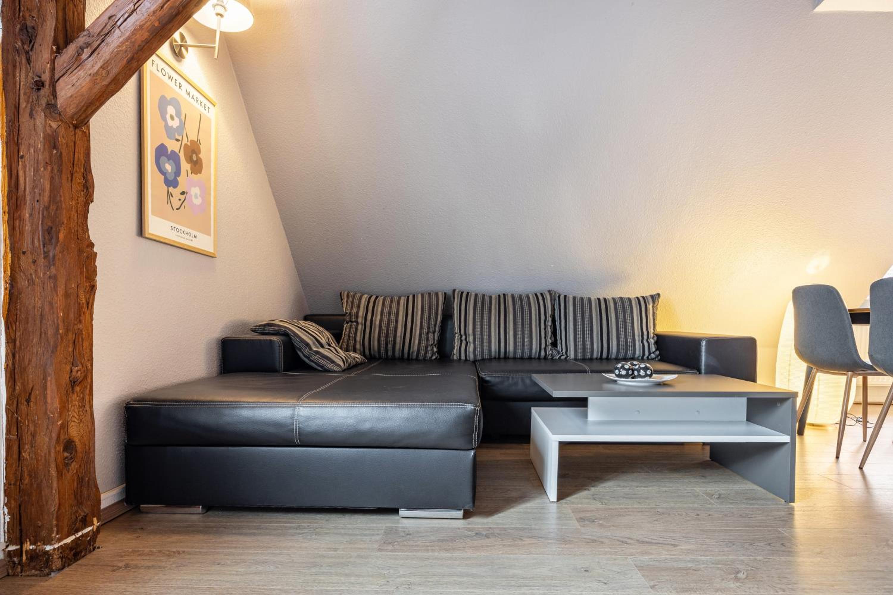Superior One-Bedroom Apartment