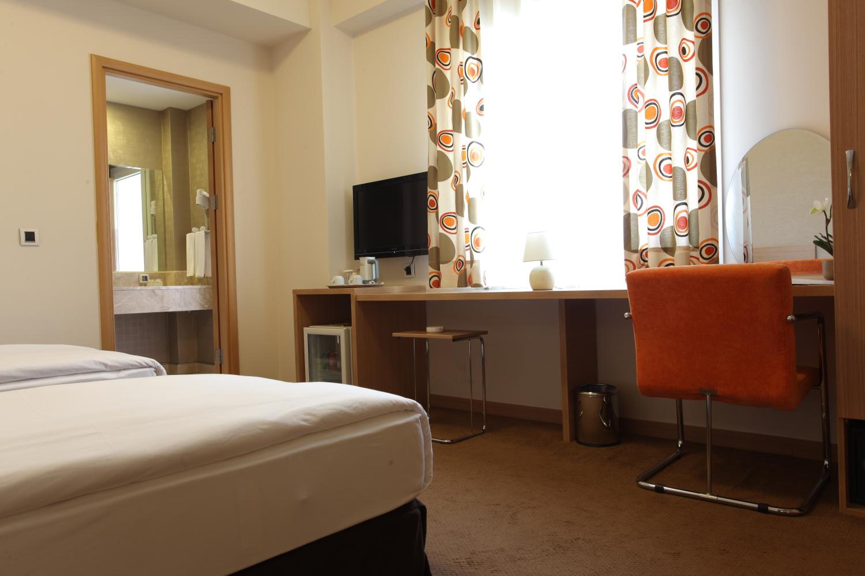 Basic Single Room photo 3
