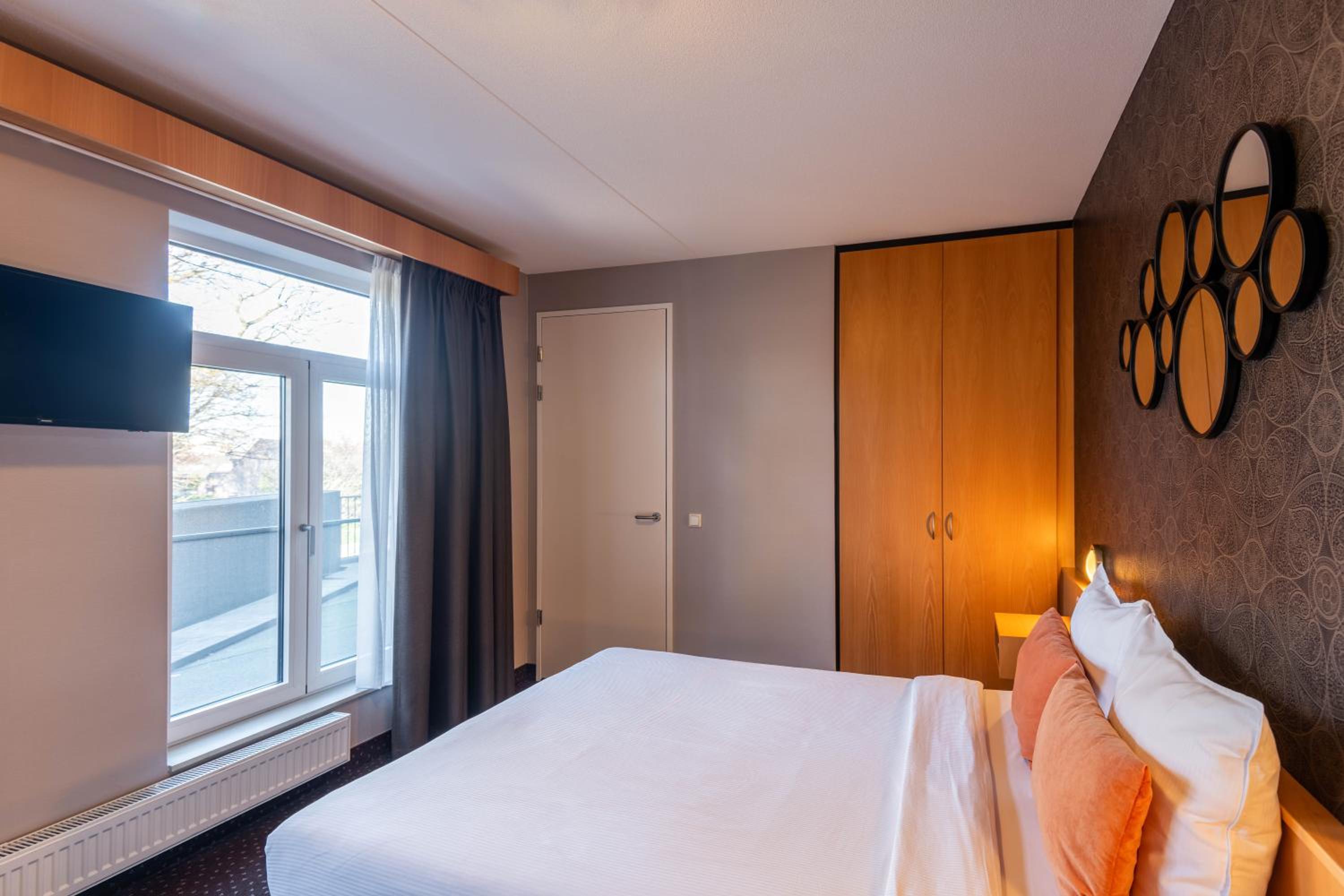 Single Room with Bathroom
