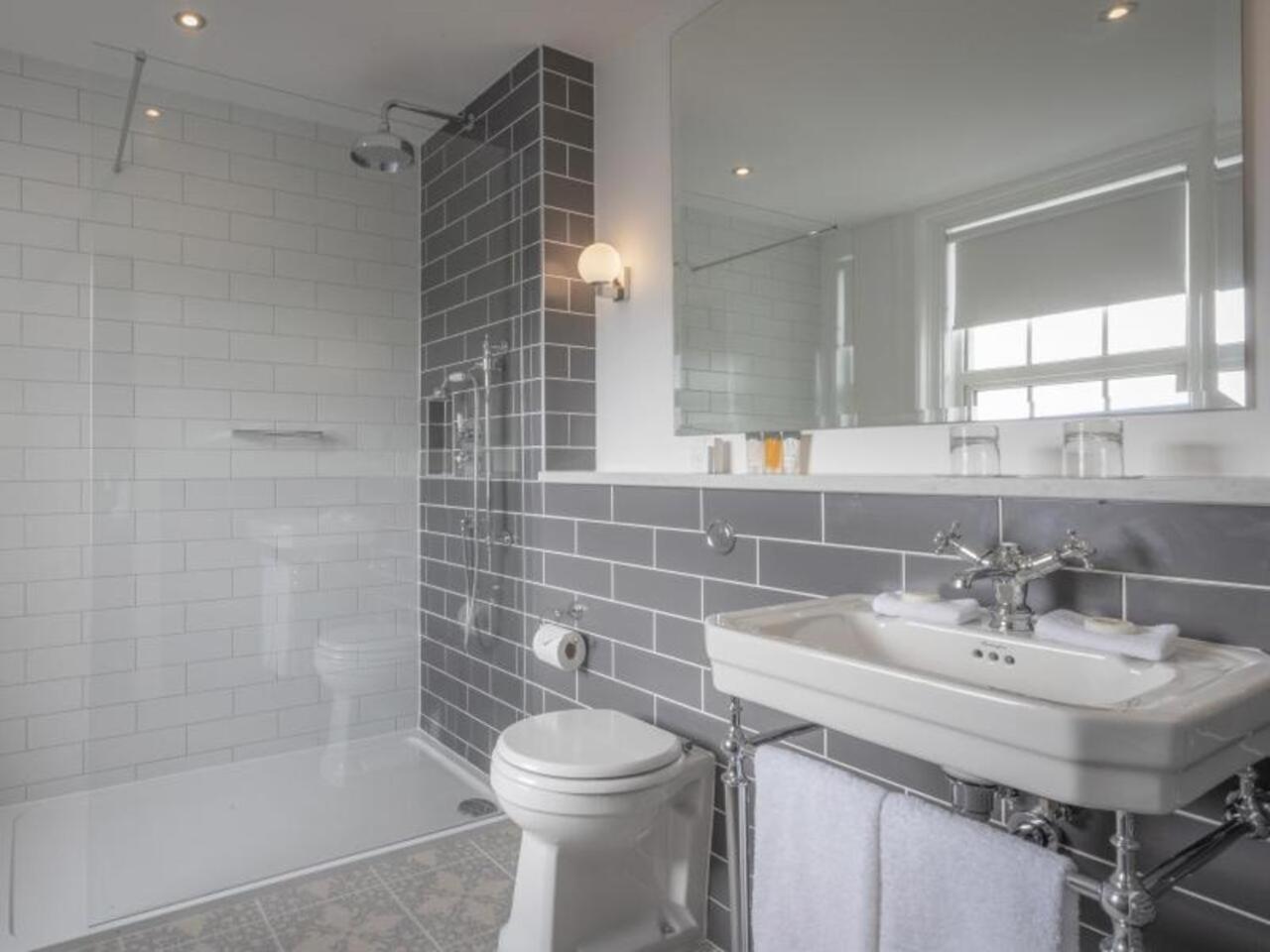 Classic Double Room - Photo 4