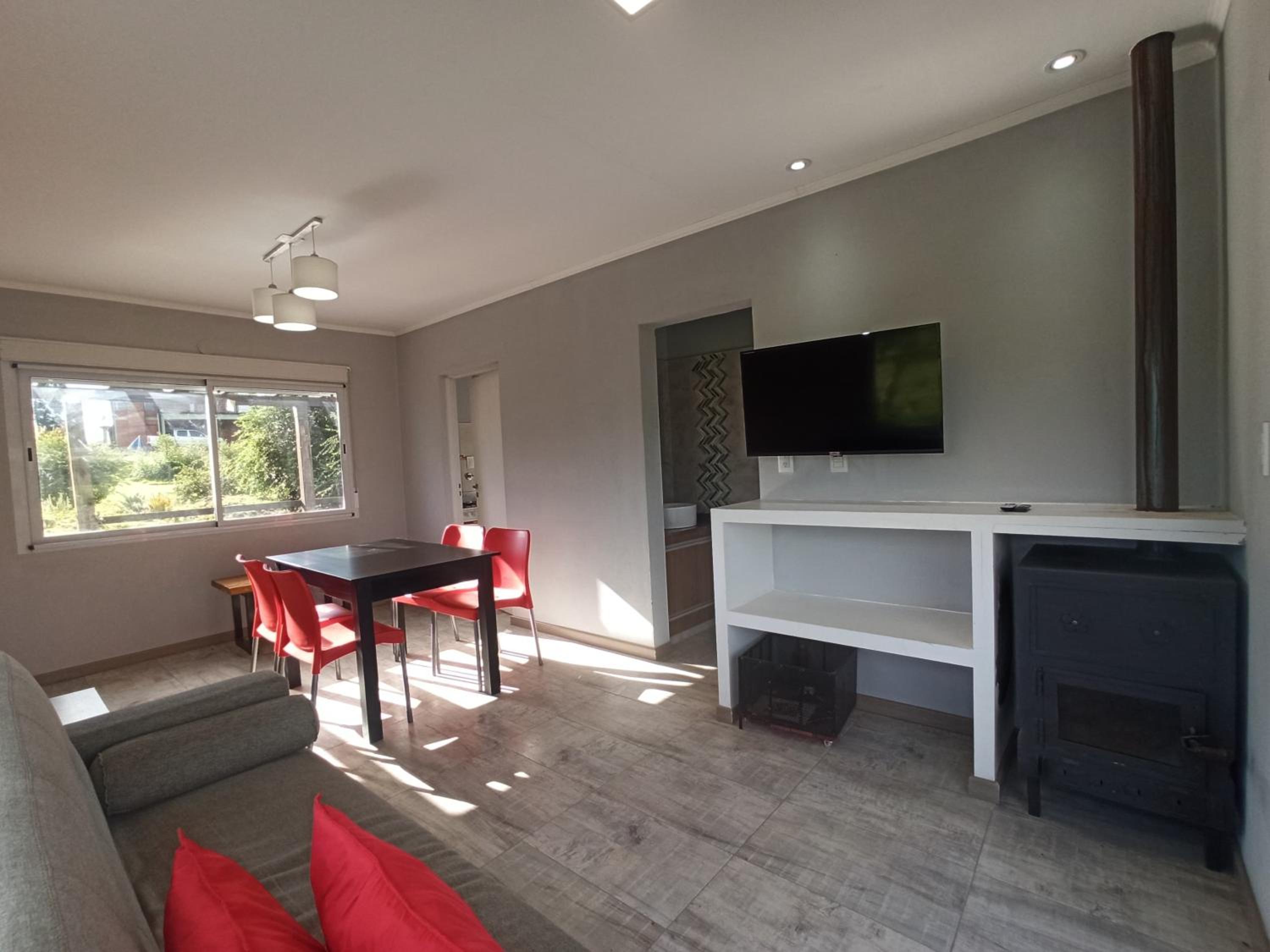 One-Bedroom House photo 1