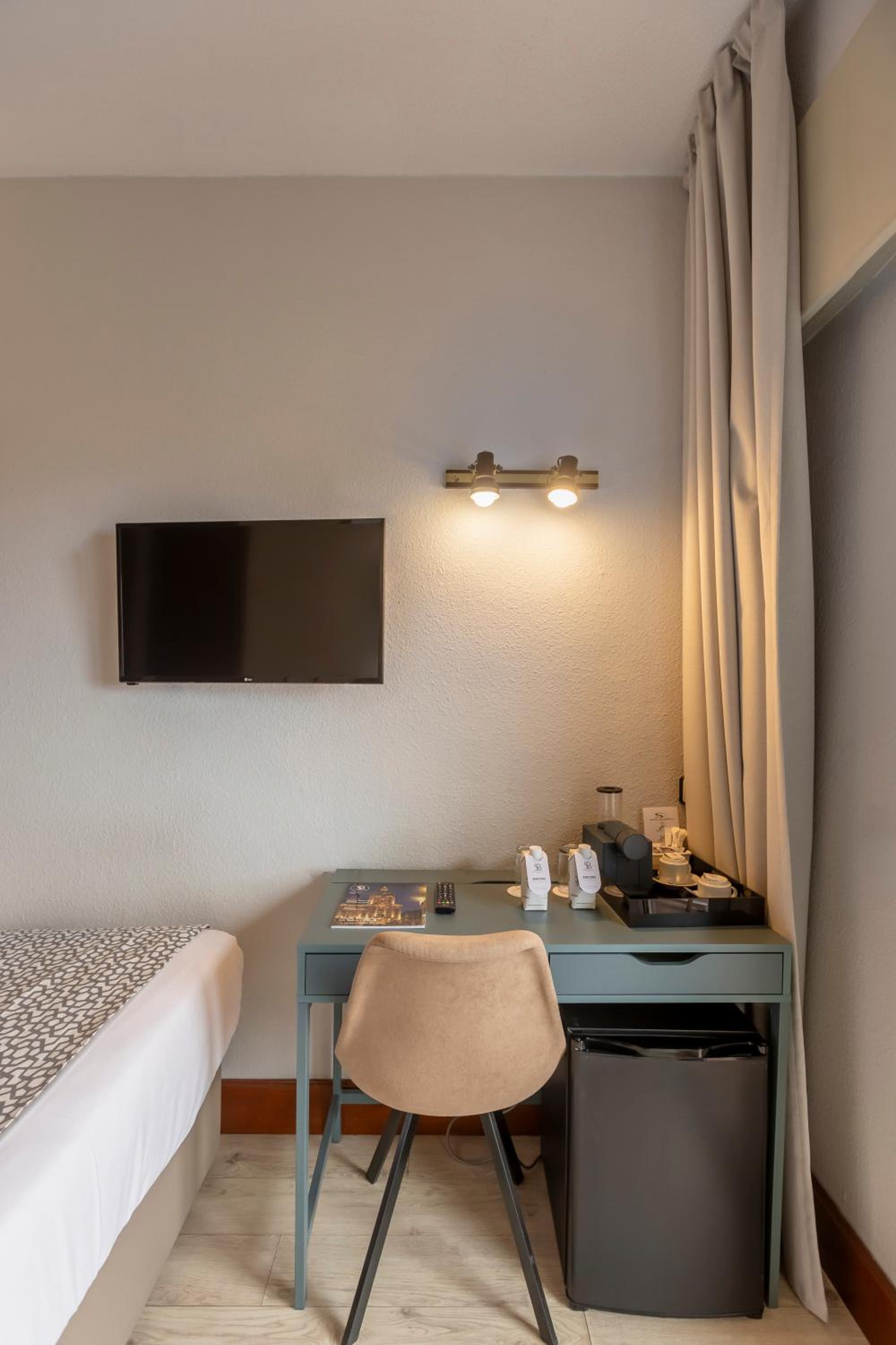 Single Room photo 2