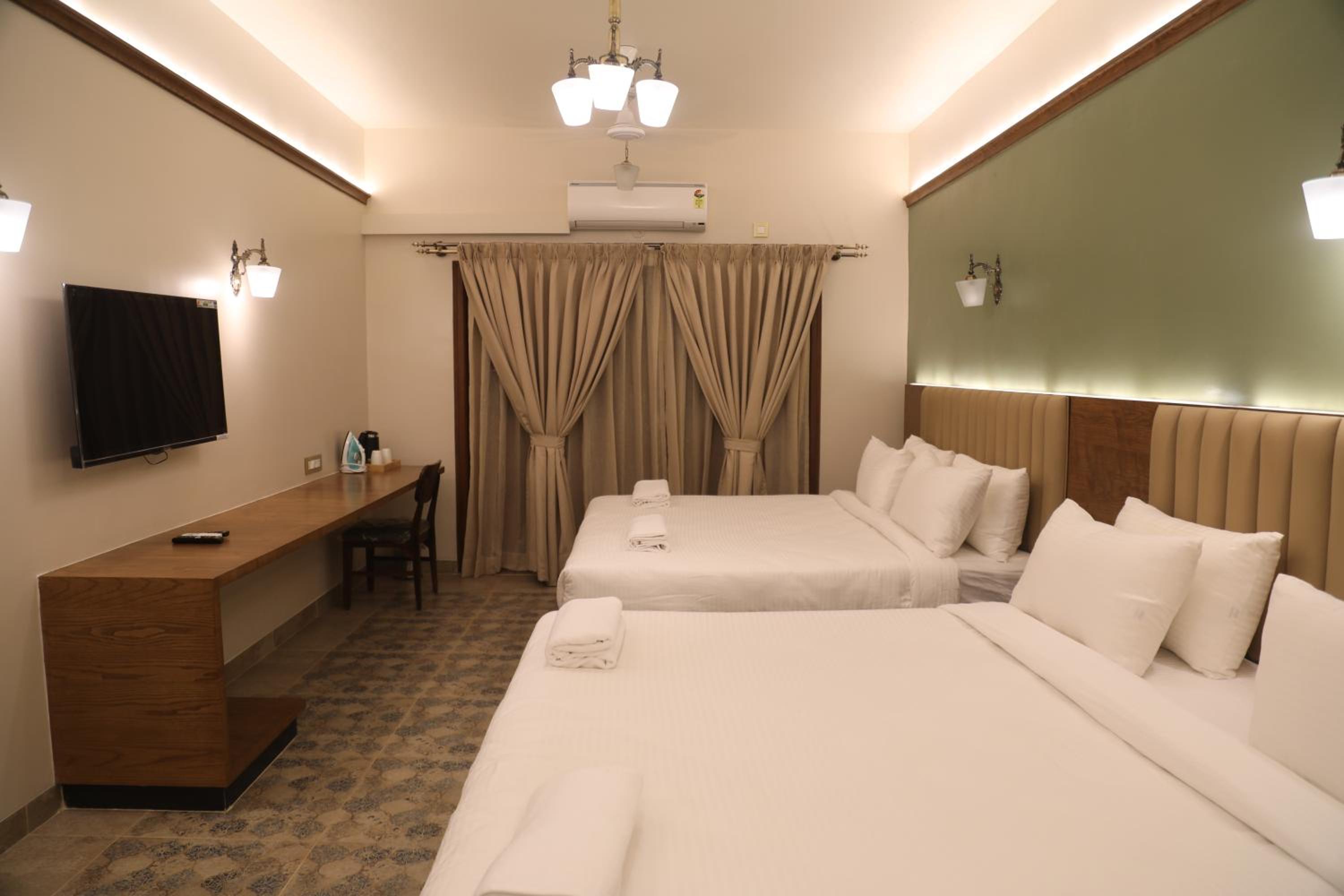King Suite photo 2