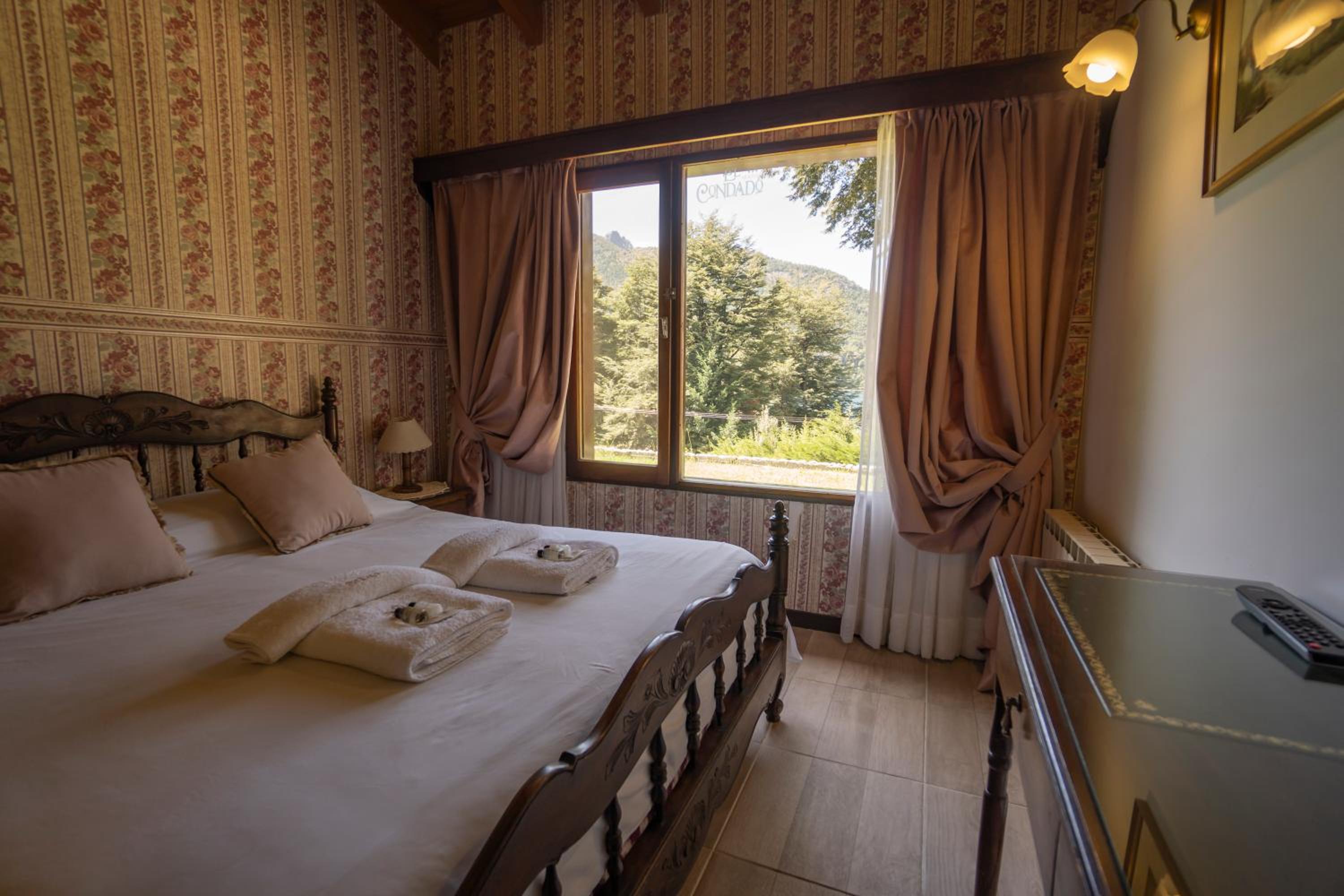 Double Room with Lake View photo 3