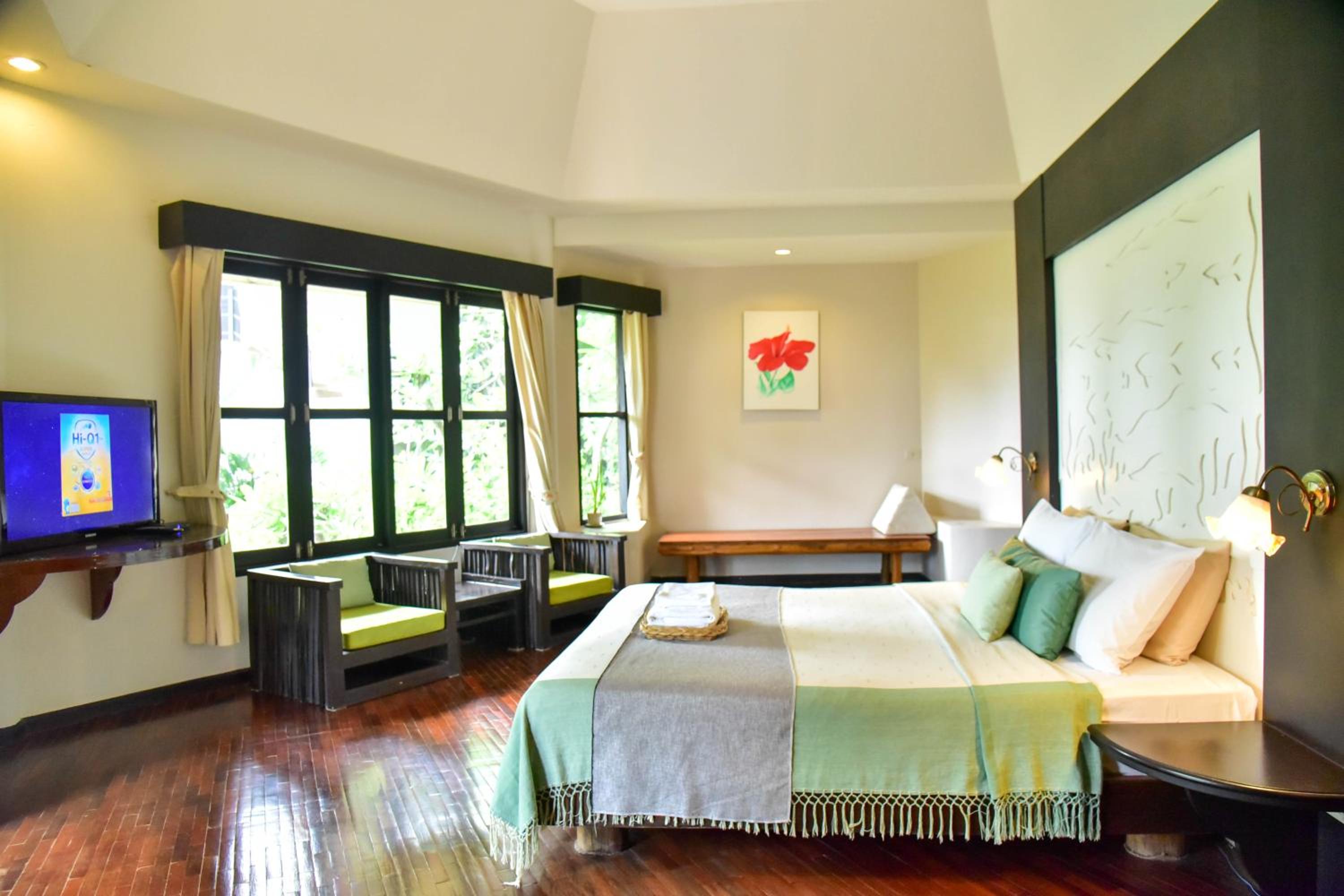 Villa with Garden View - Photo 10