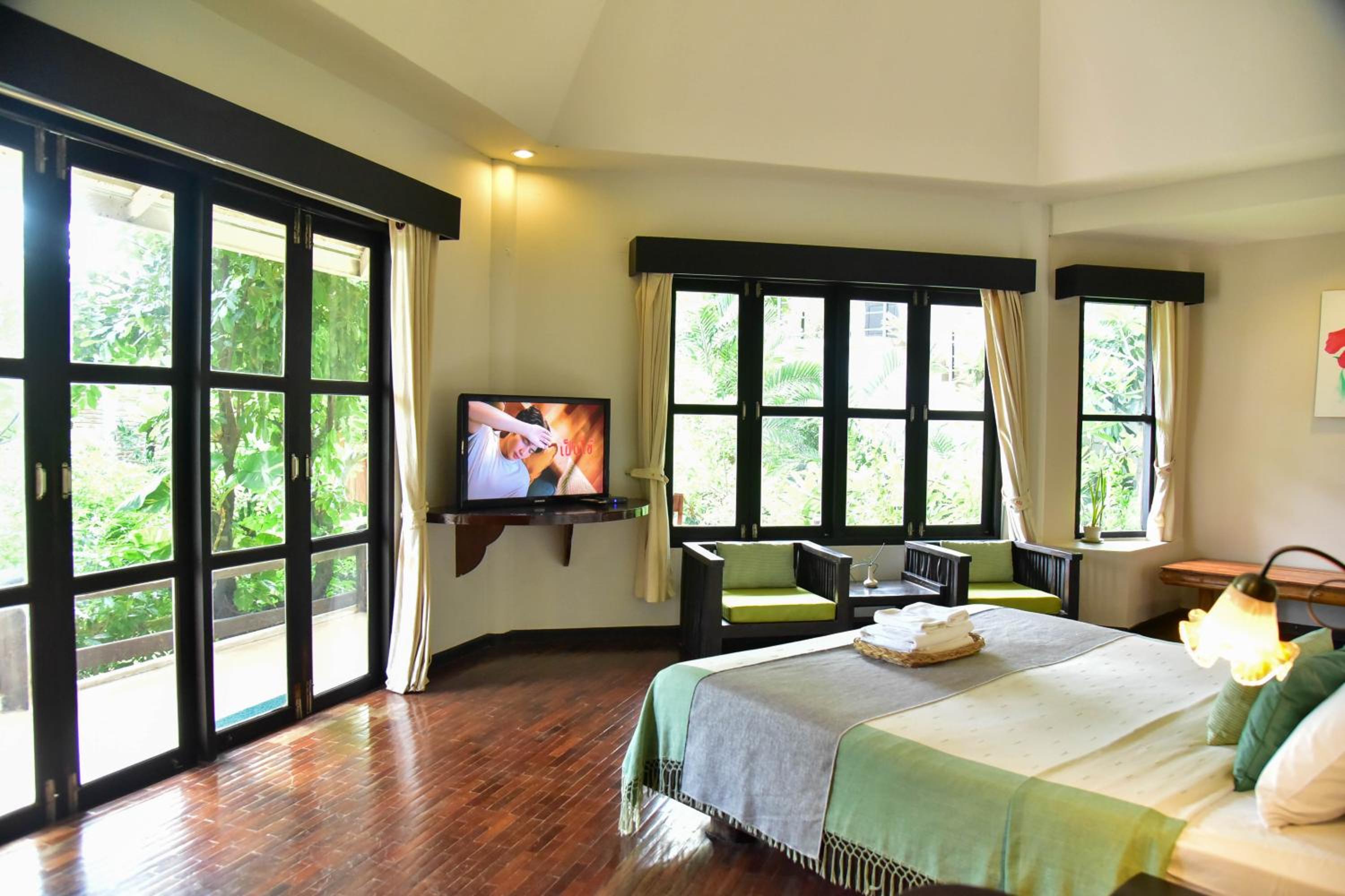 Villa with Garden View - Photo 15