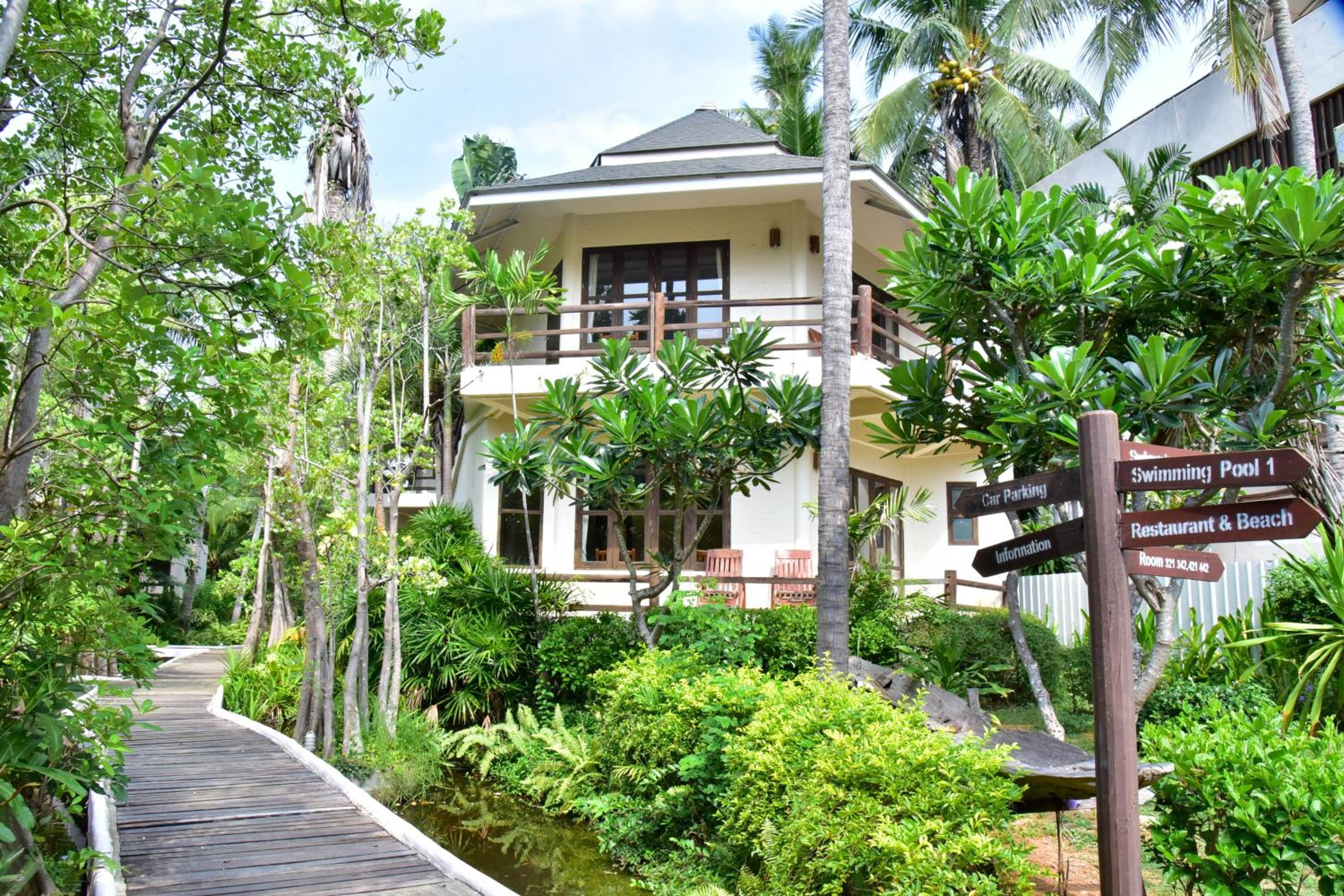 Villa with Garden View - Photo 21