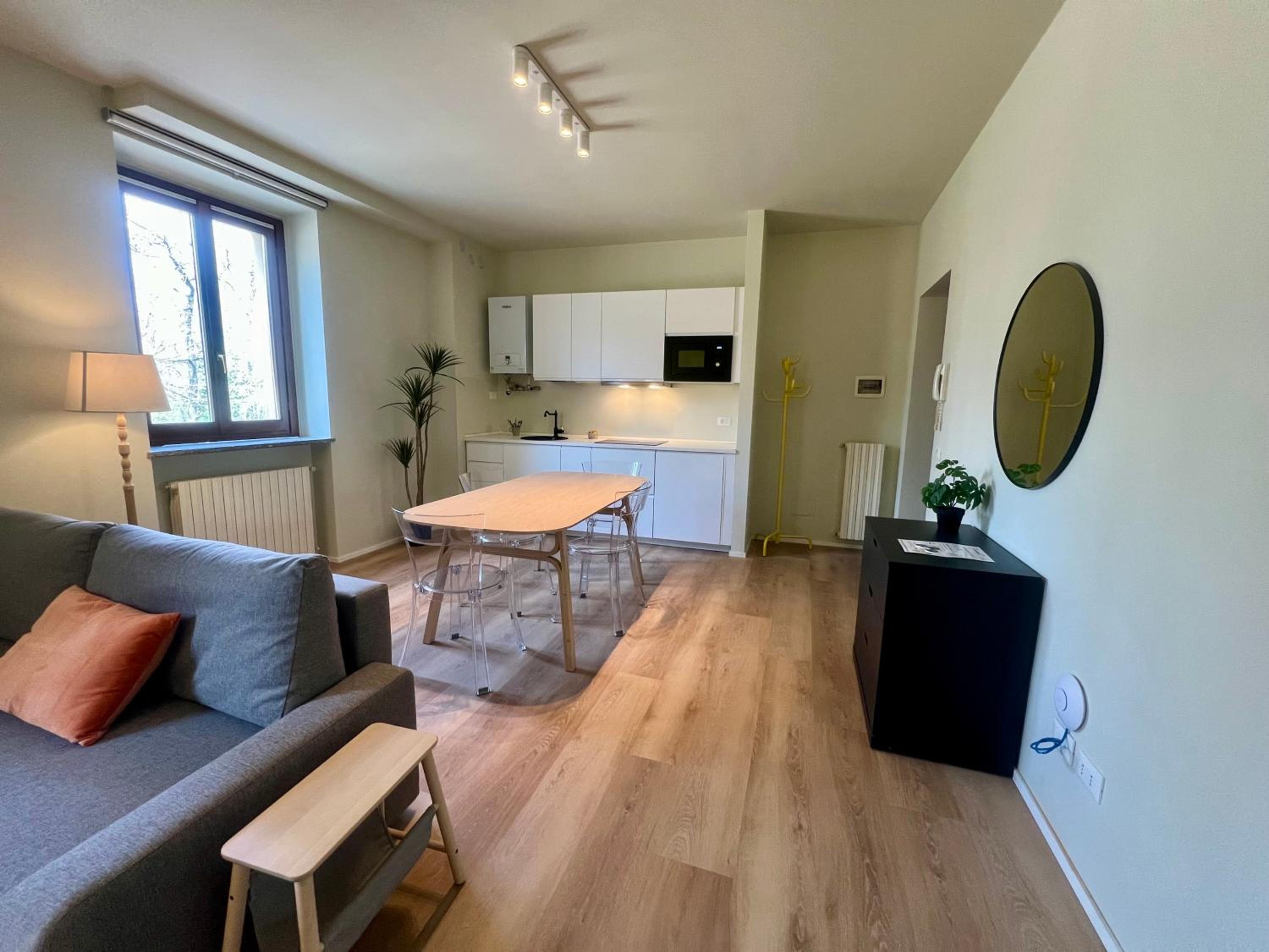 One-Bedroom Apartment photo 2