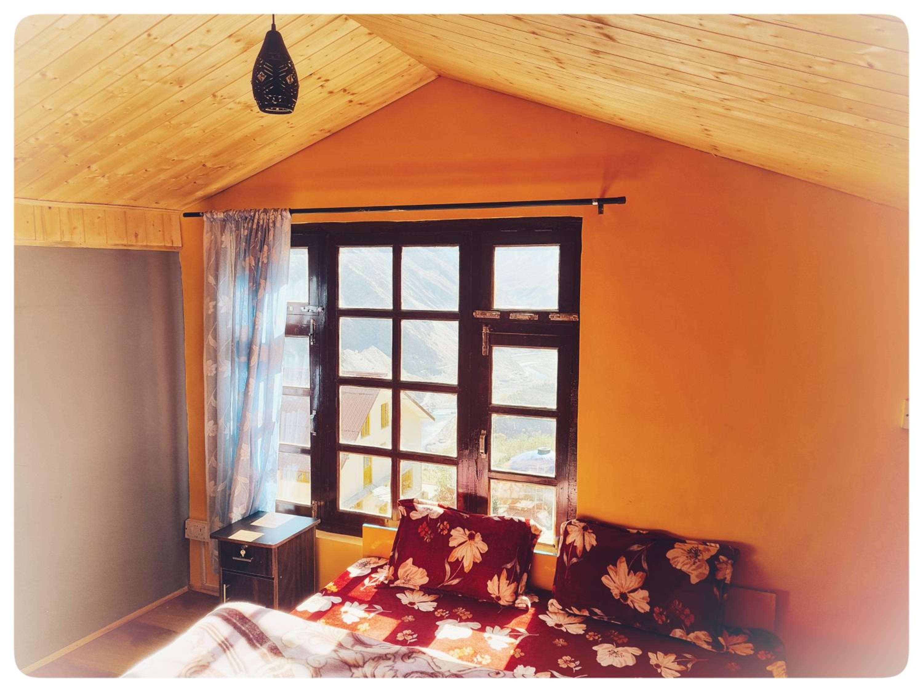 Double Room with Mountain View