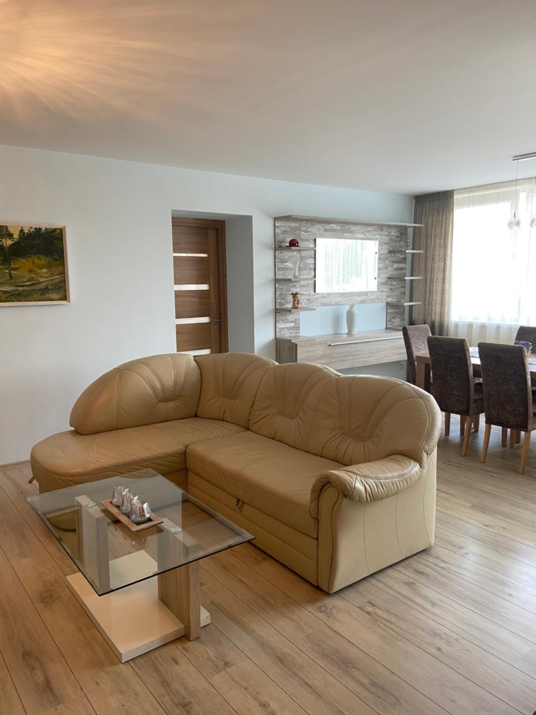 One-Bedroom Apartment - Photo 5