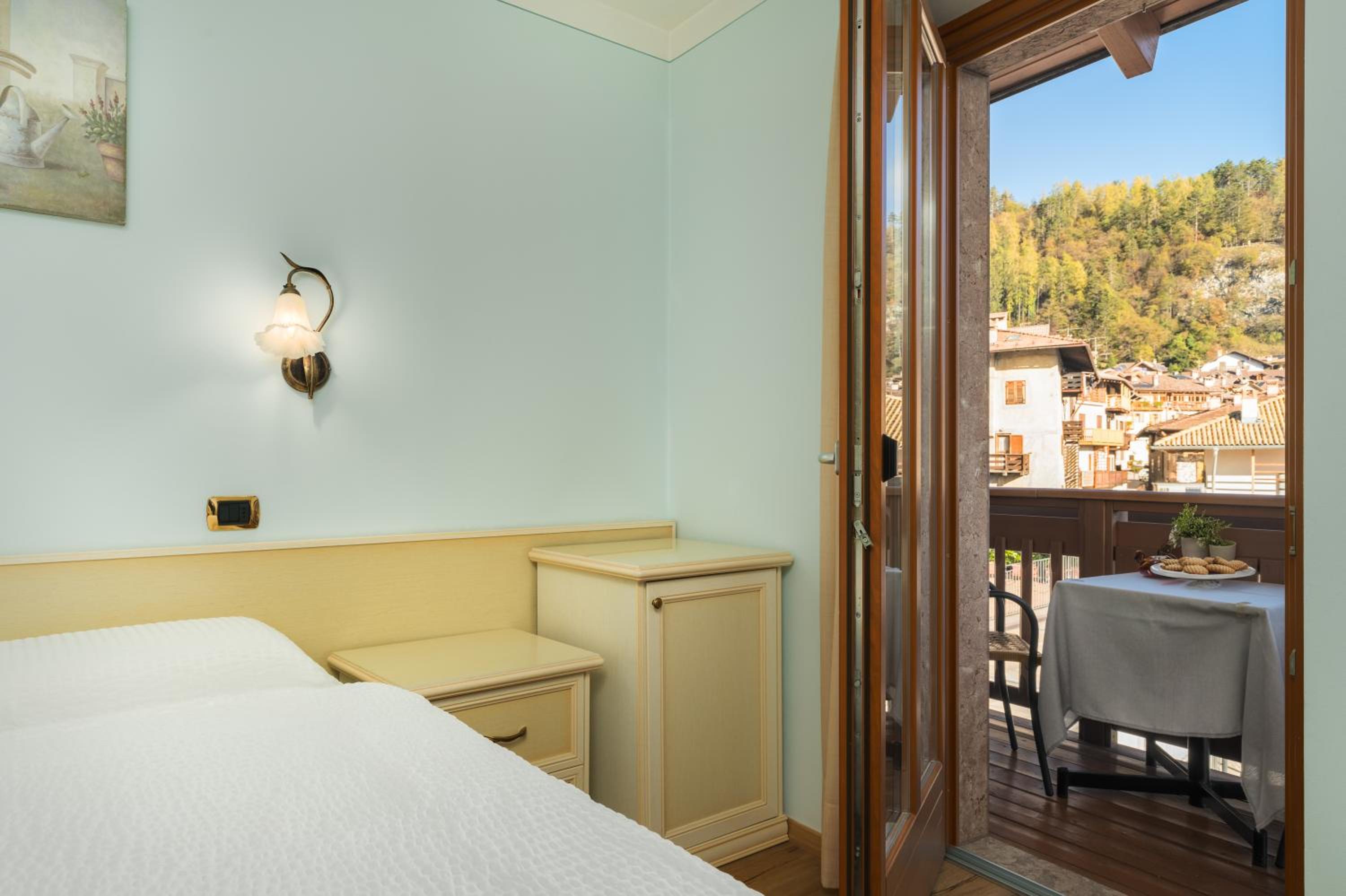 Double or Twin Room photo 3