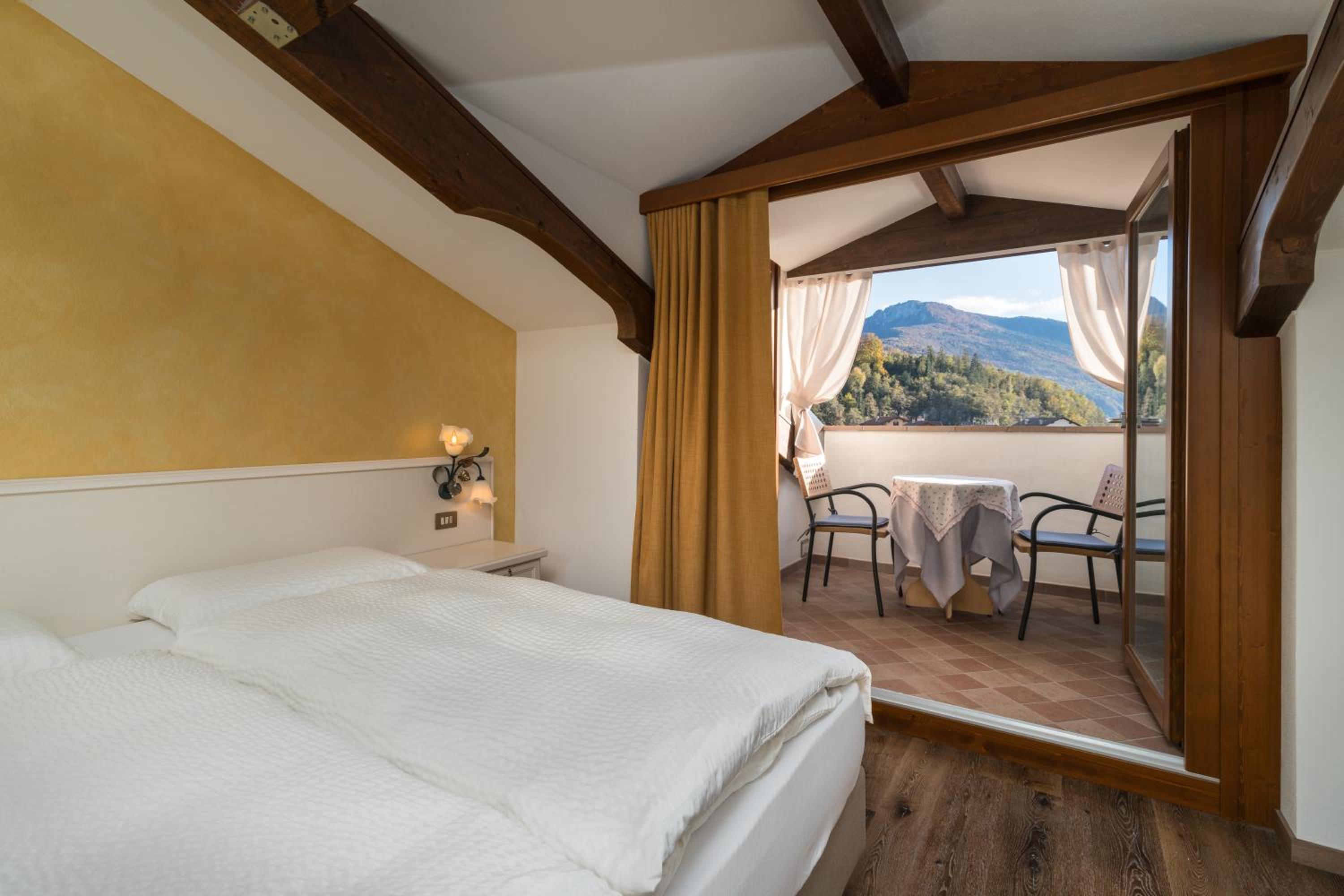Double Room with Mountain View photo 2