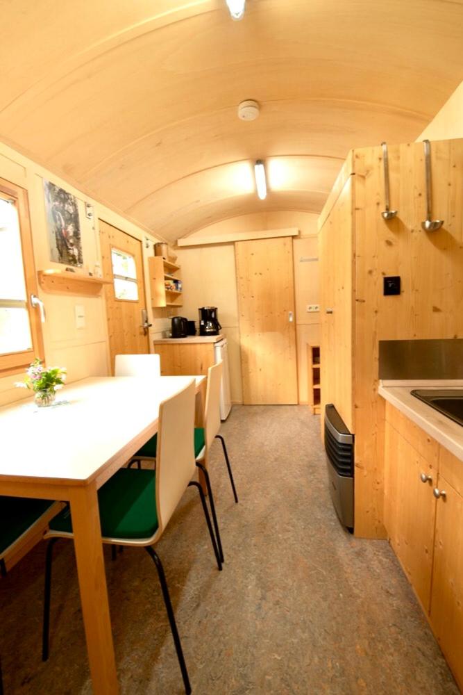 Mobile Home photo 2