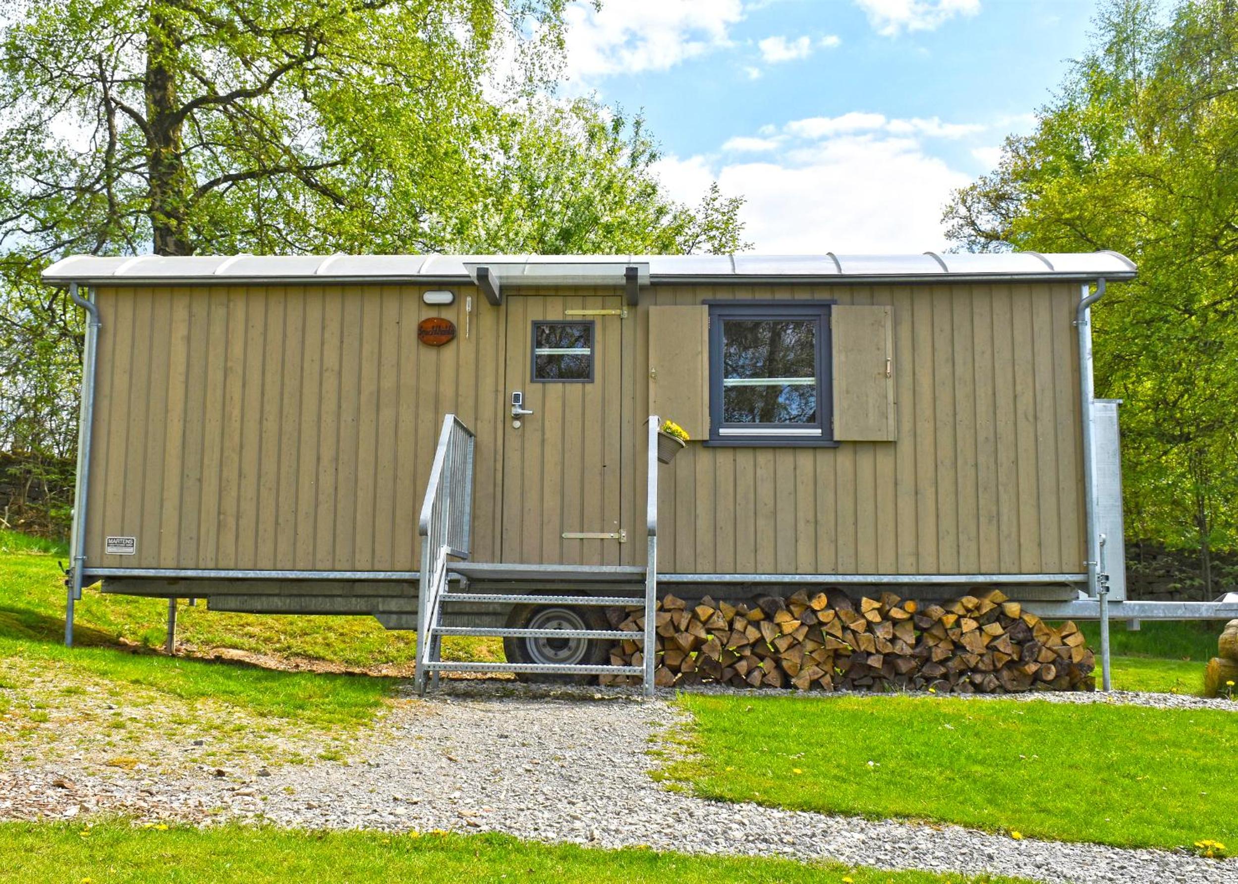 Mobile Home photo 3
