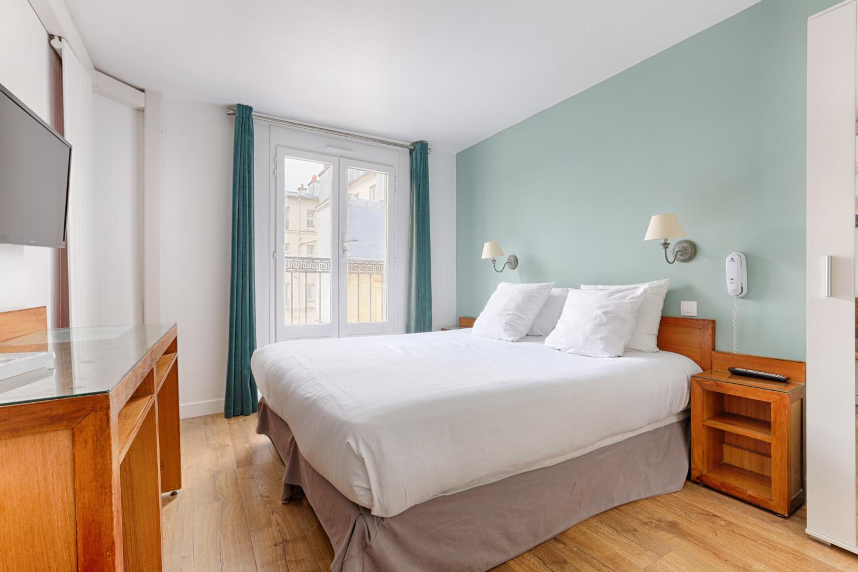 Double Room with Balcony photo 1