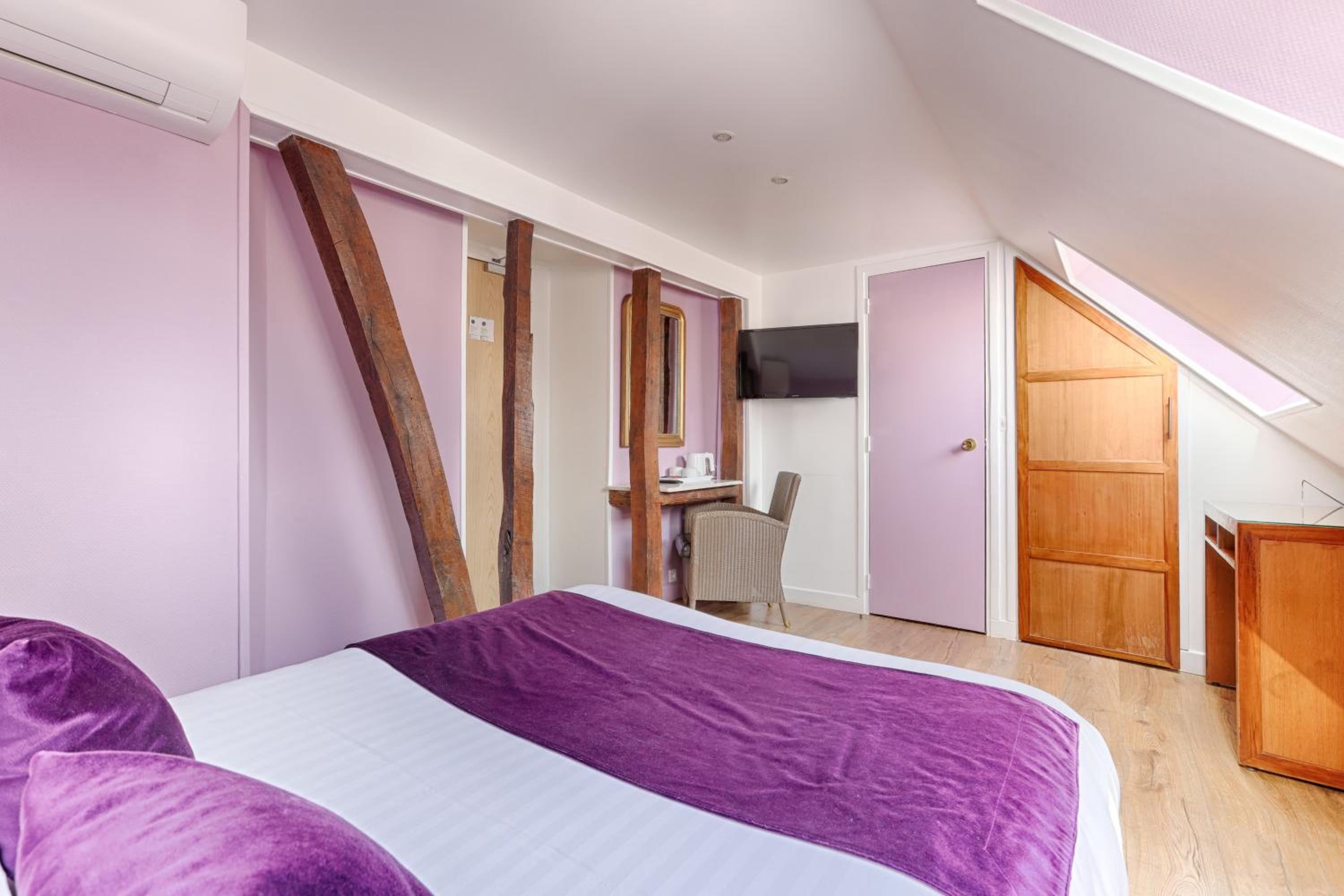 Superior Queen Room photo 1